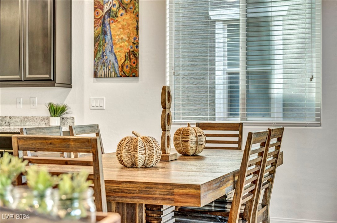 8616 Todd Allen Creek Street