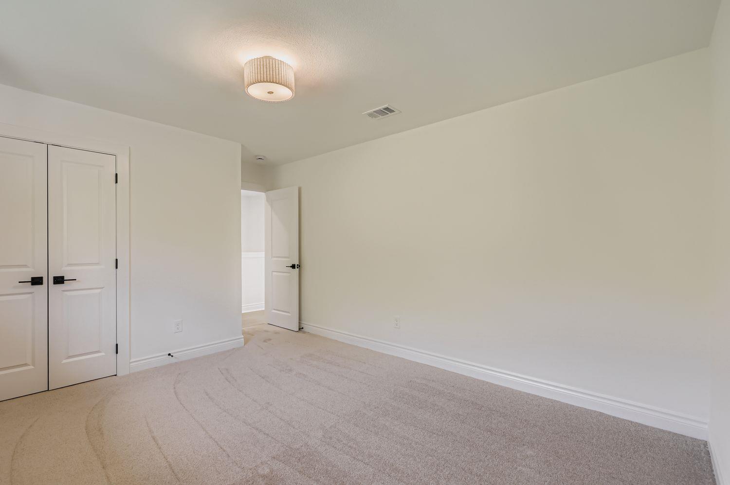 8011 Scotland Yard, Austin