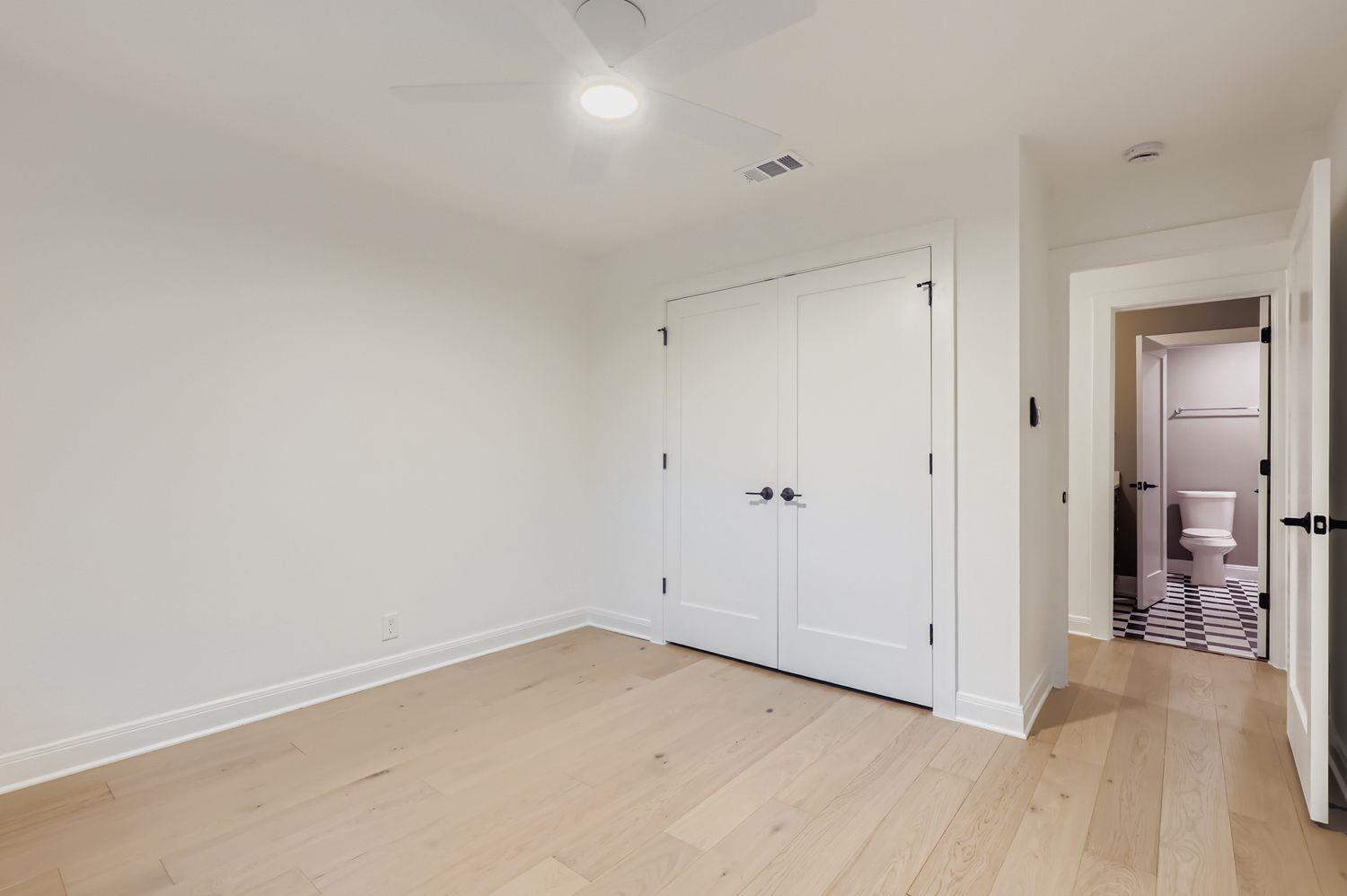 11703 Oak Knoll DR