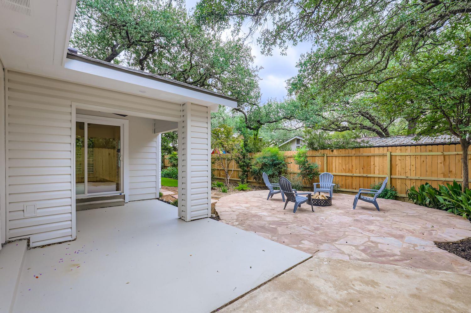 11703 Oak Knoll DR