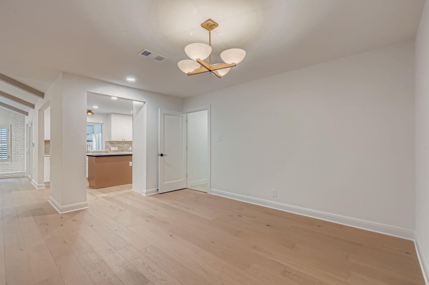 11703 Oak Knoll DR