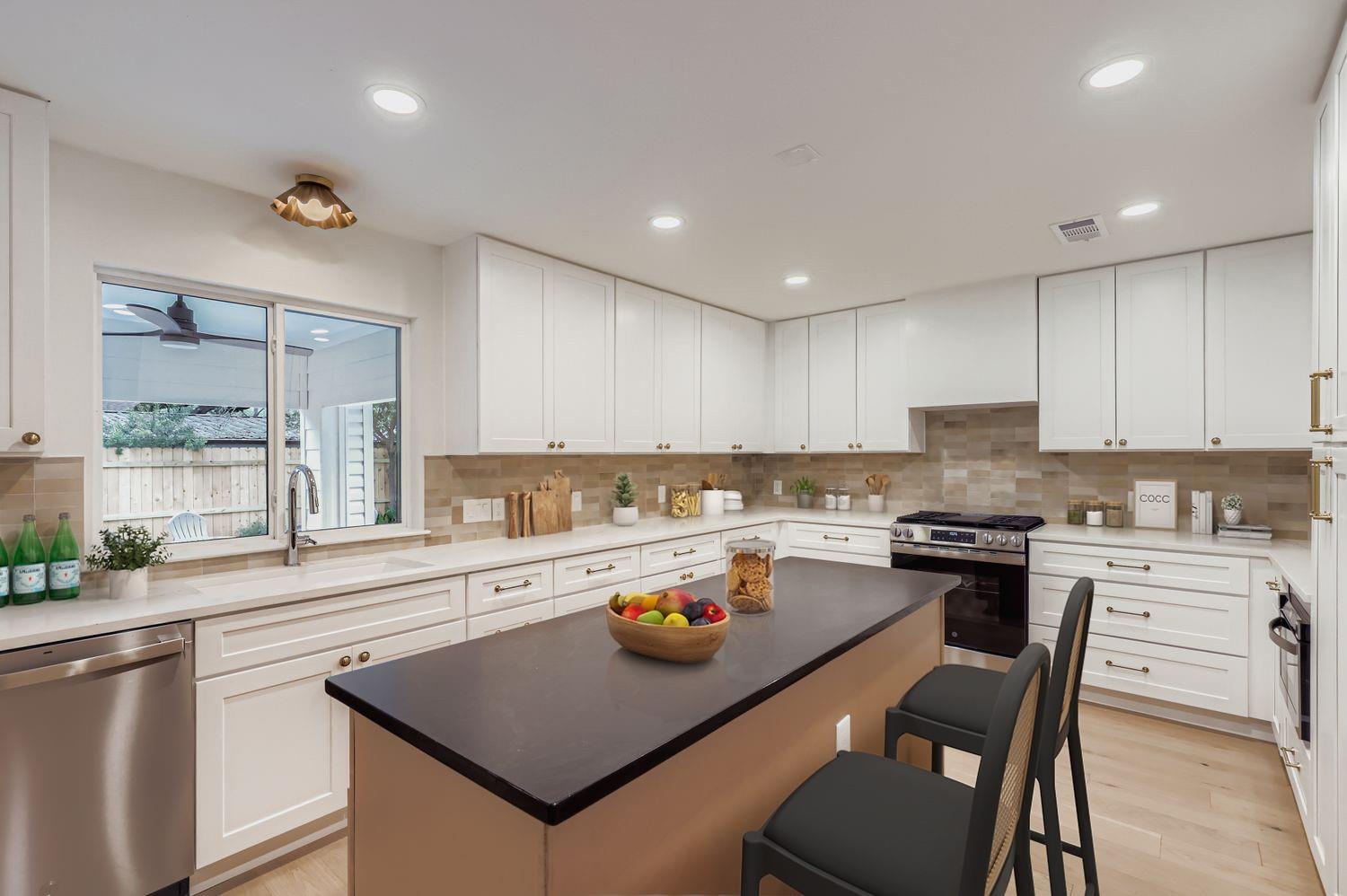 11703 Oak Knoll DR