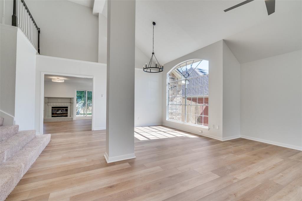 1207 Cardinal LN