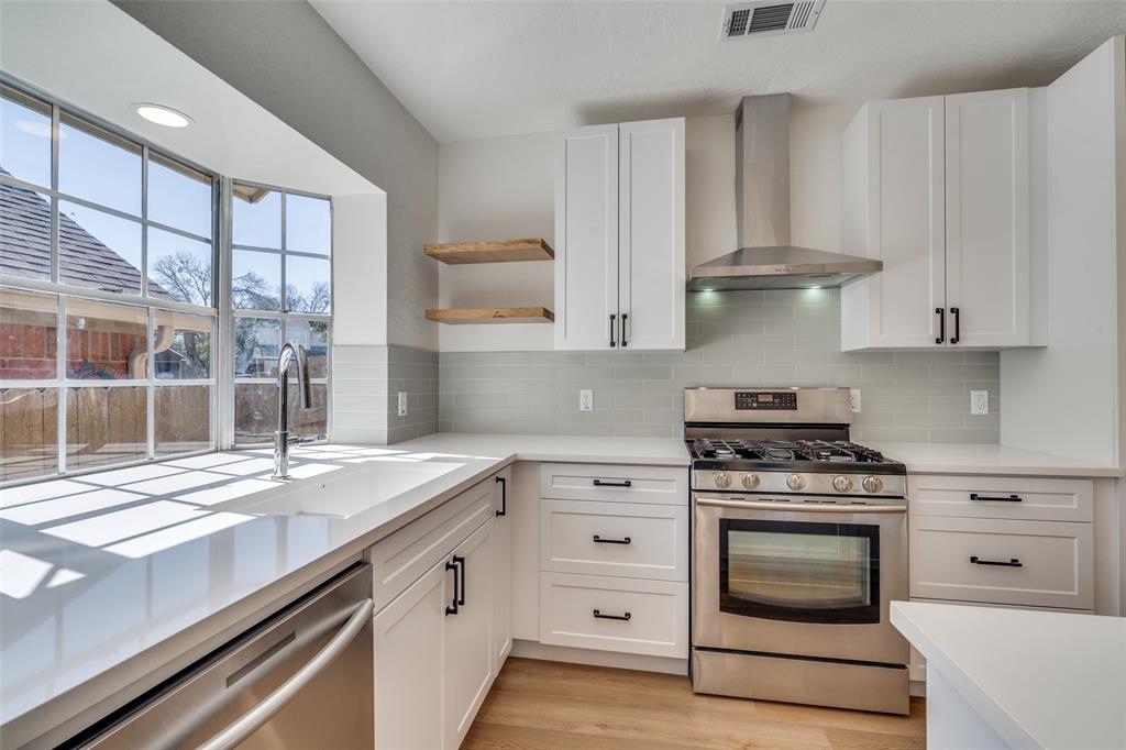 1207 Cardinal LN