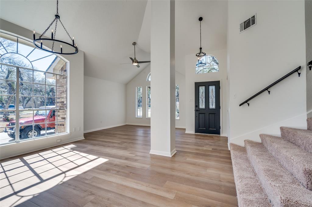 1207 Cardinal LN