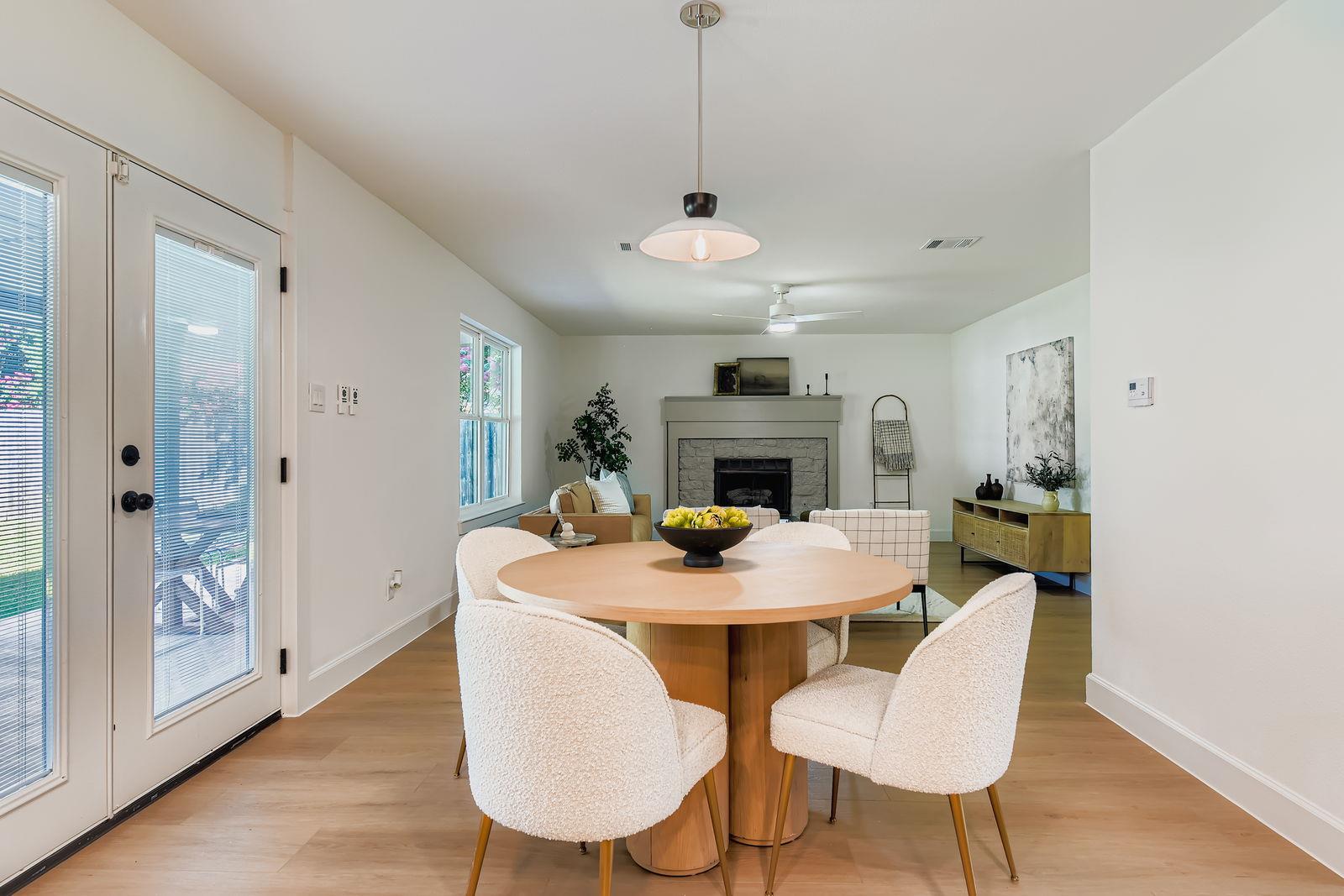 7409 Whistlestop DR