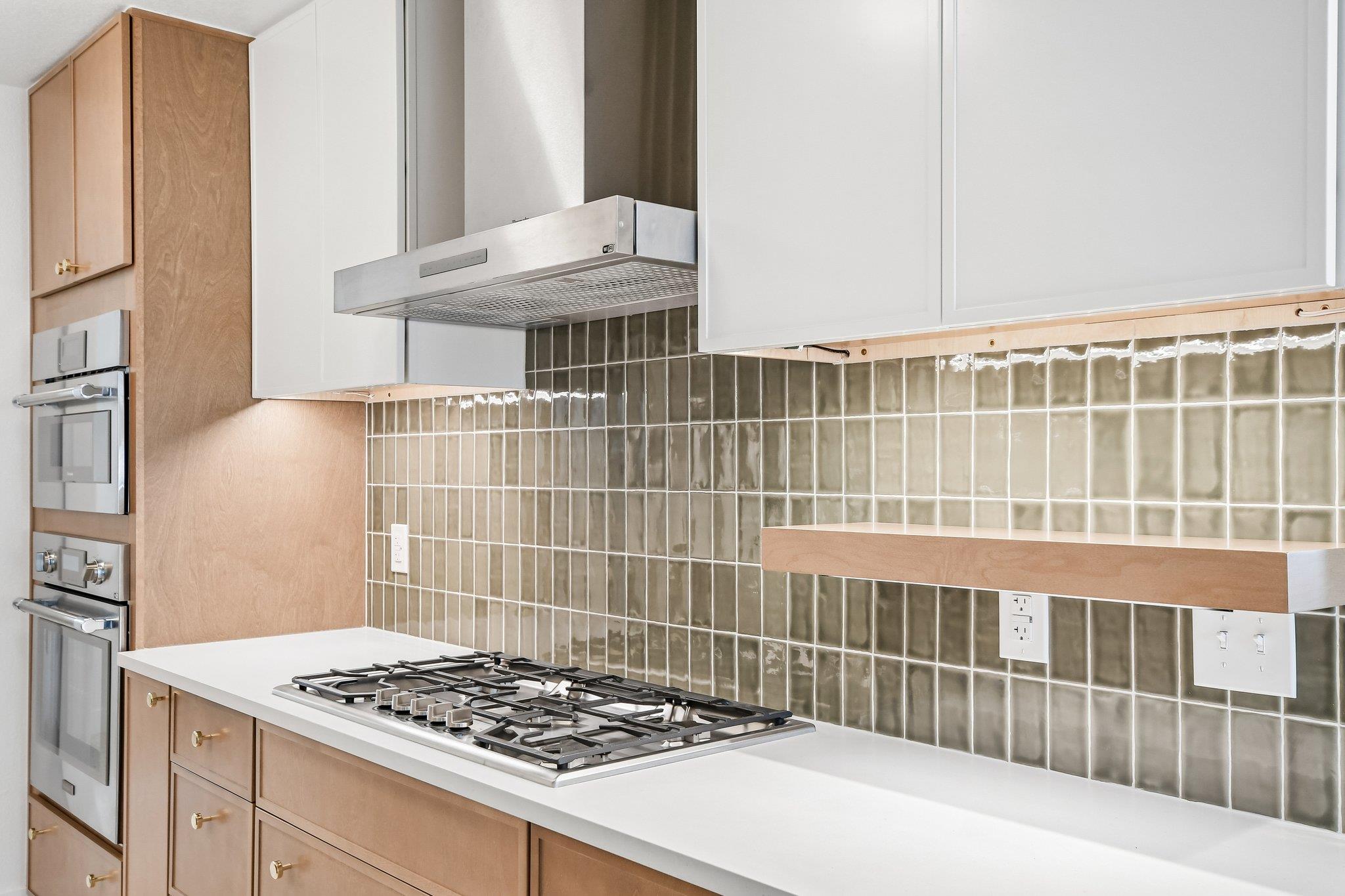 3216 Plantation RD