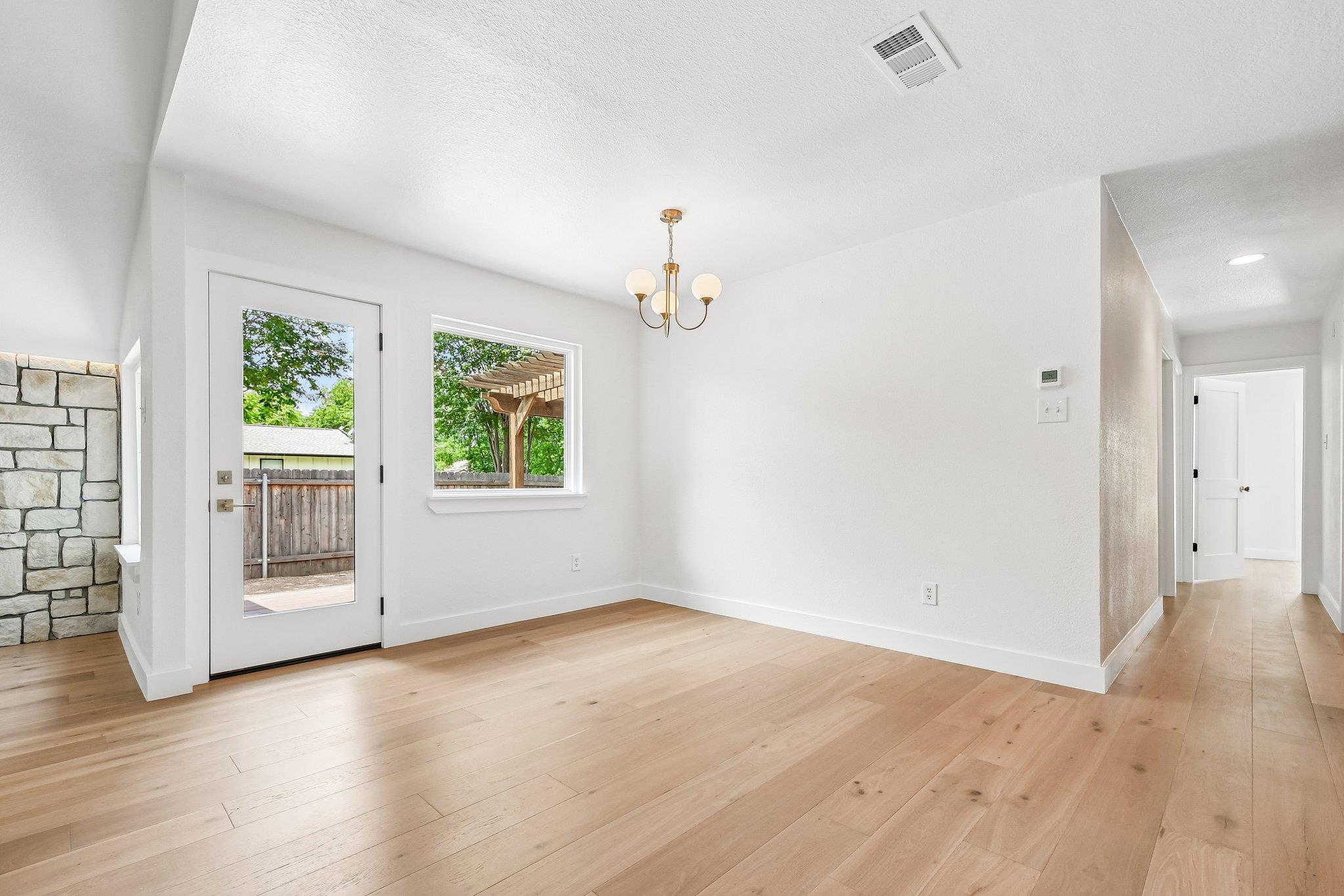 3216 Plantation RD