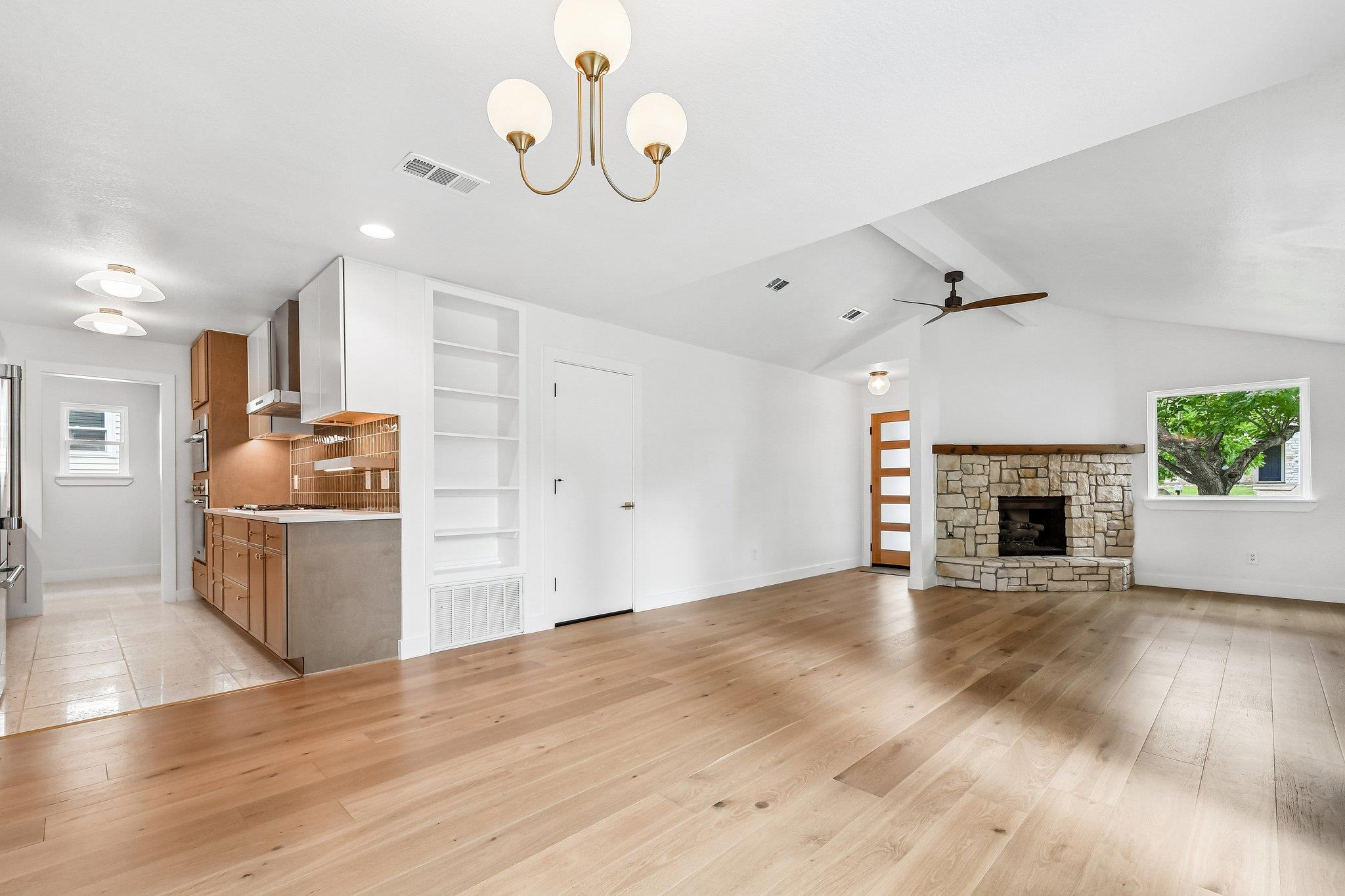 3216 Plantation RD