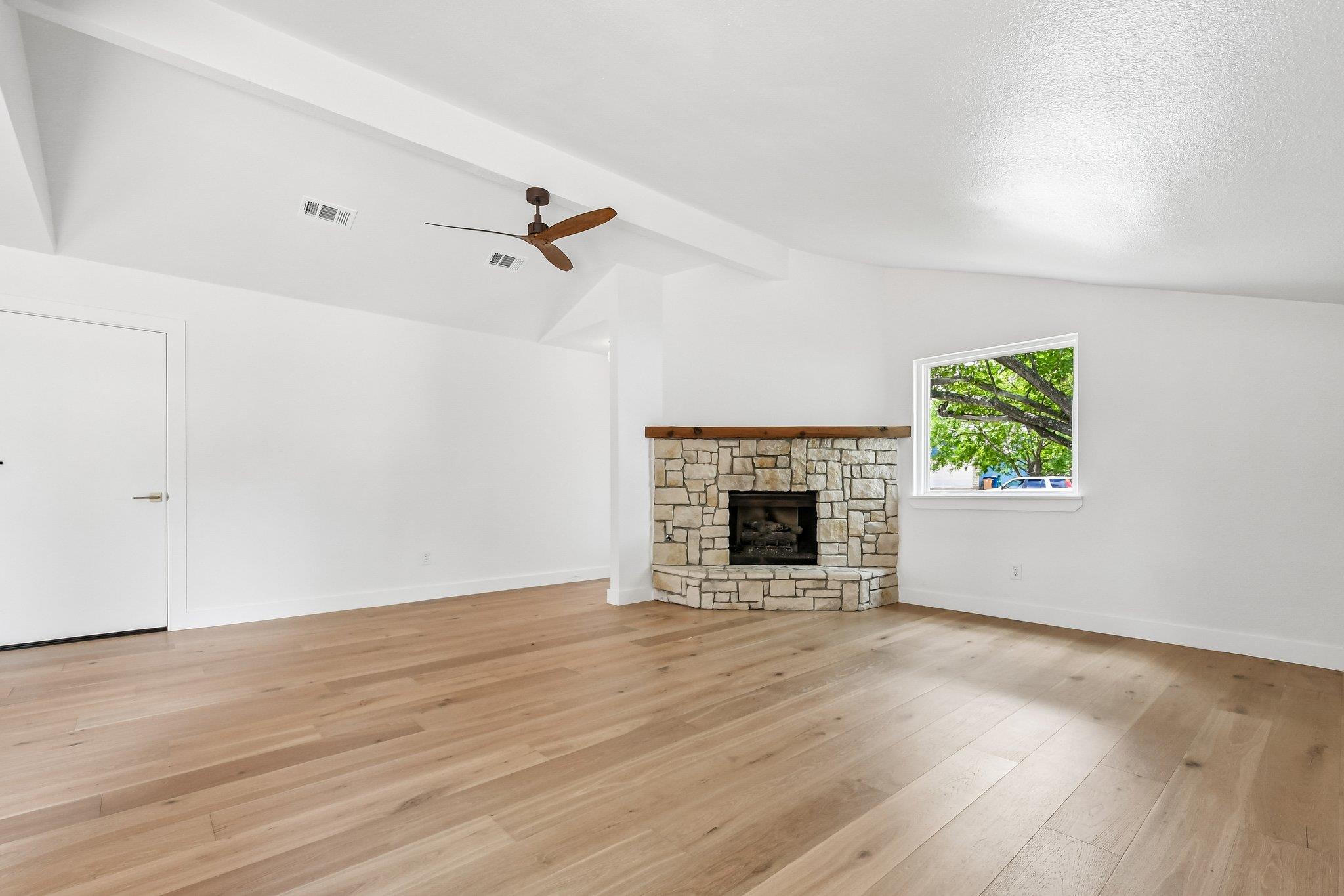 3216 Plantation RD