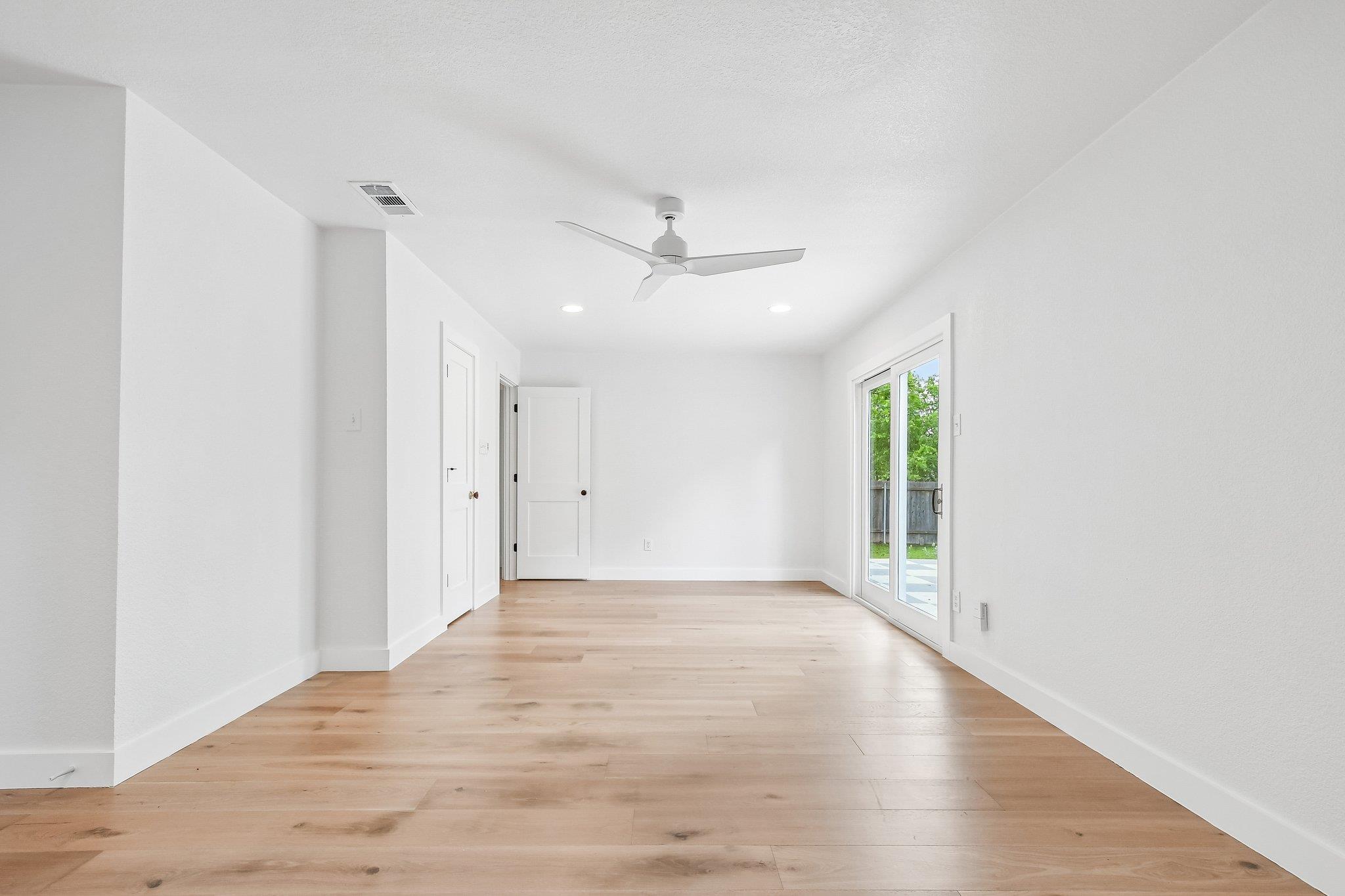 3216 Plantation RD