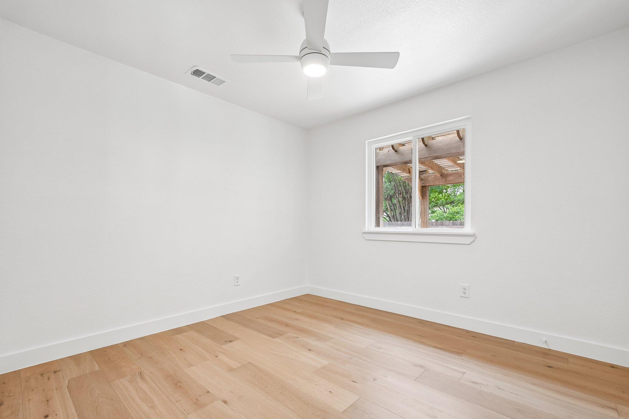 3216 Plantation RD