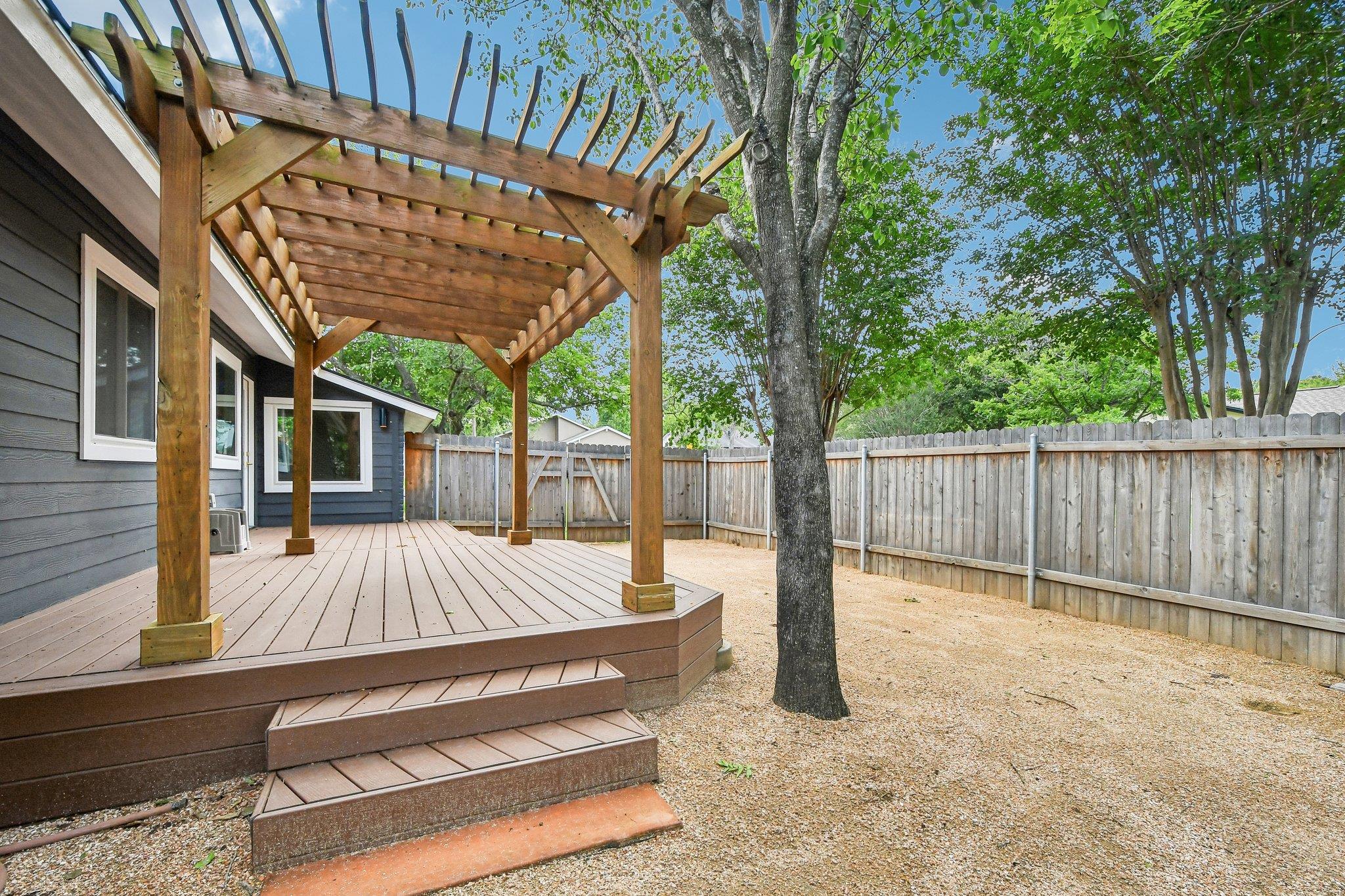 3216 Plantation RD