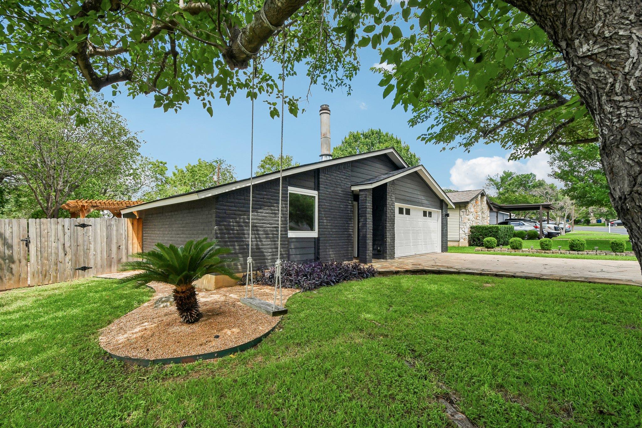 3216 Plantation RD