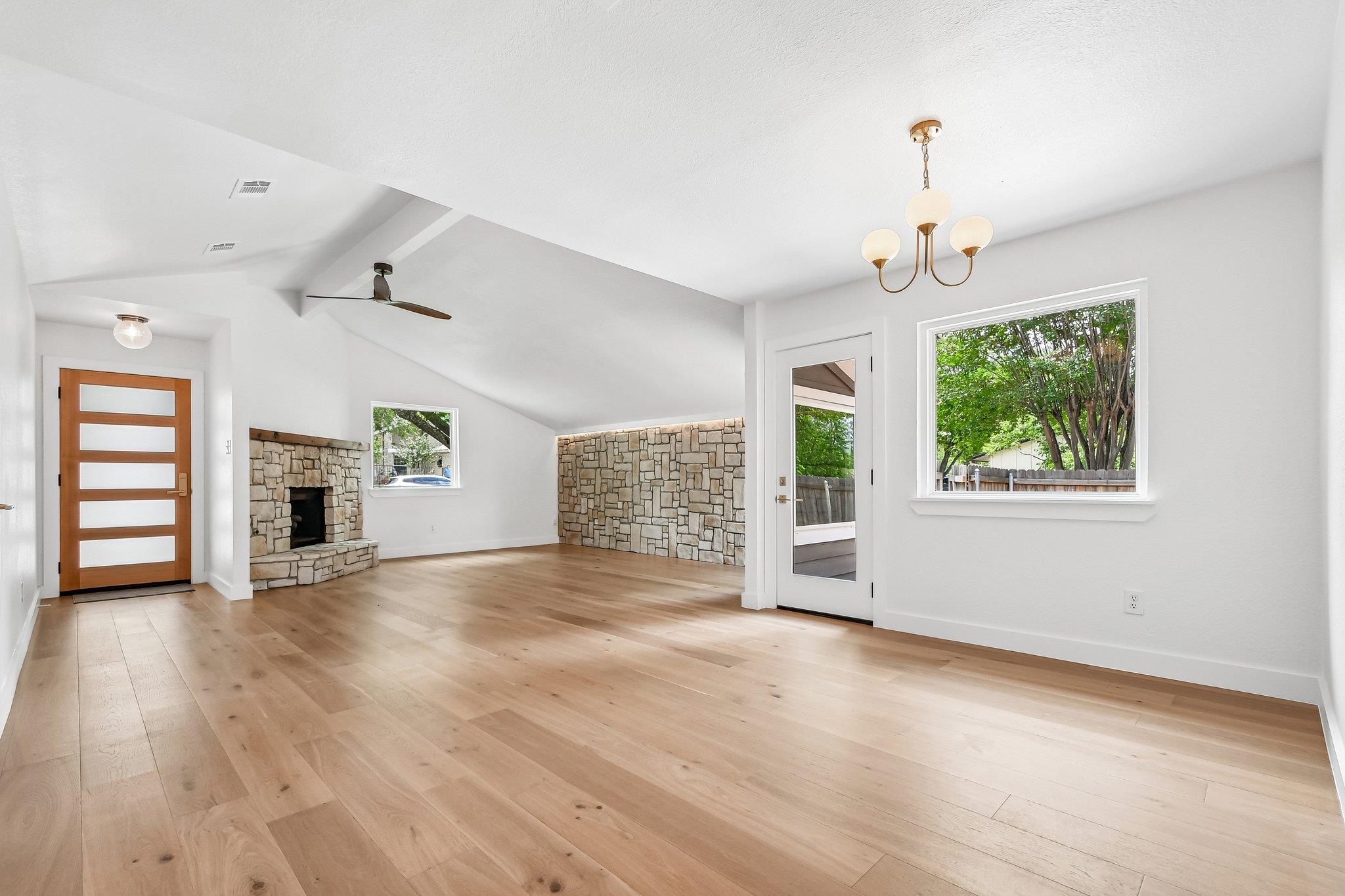 3216 Plantation RD