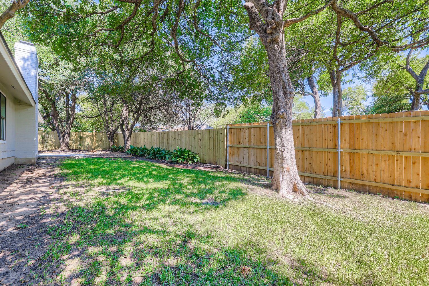 4827 Gerona DR