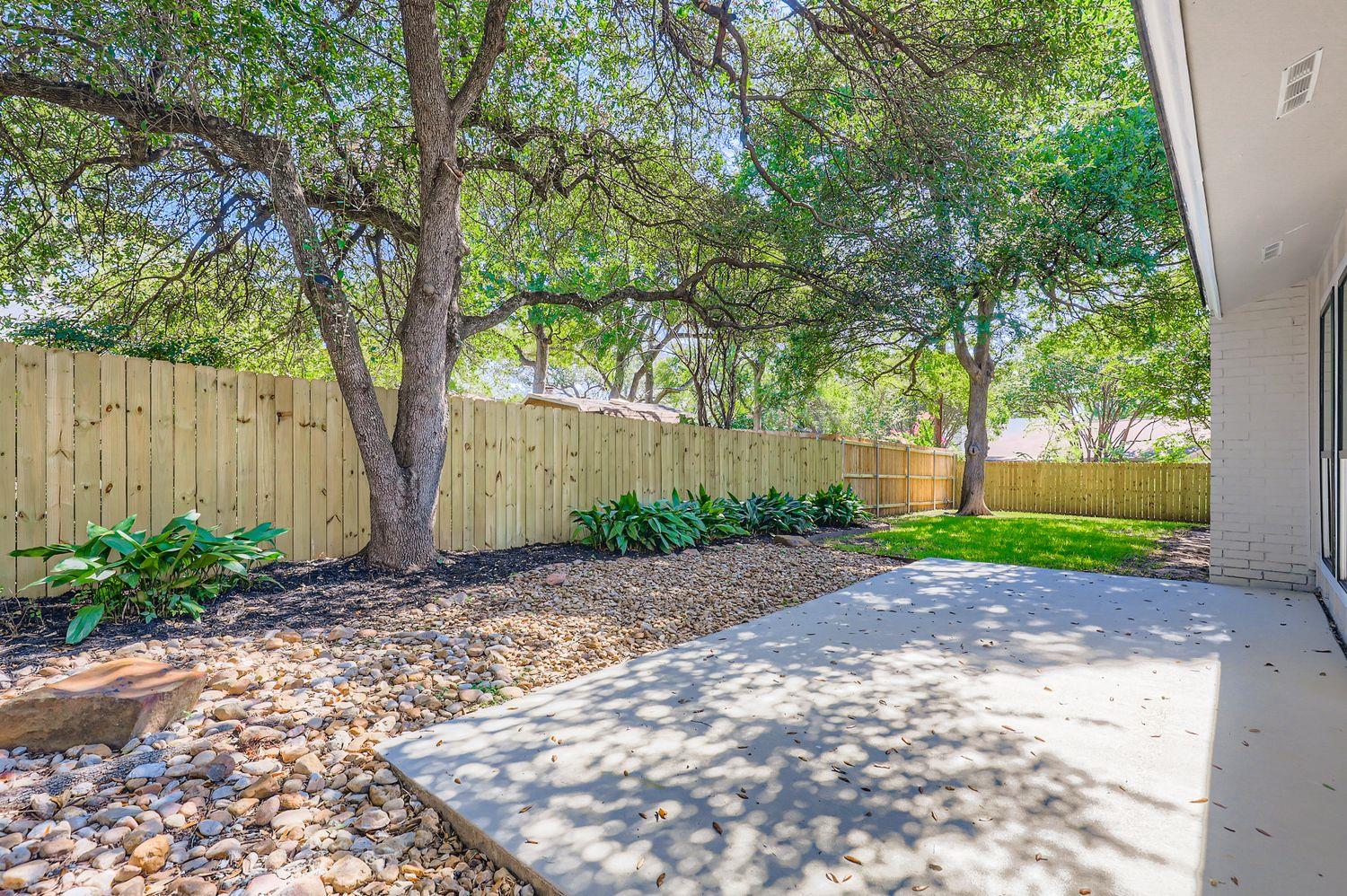 4827 Gerona DR