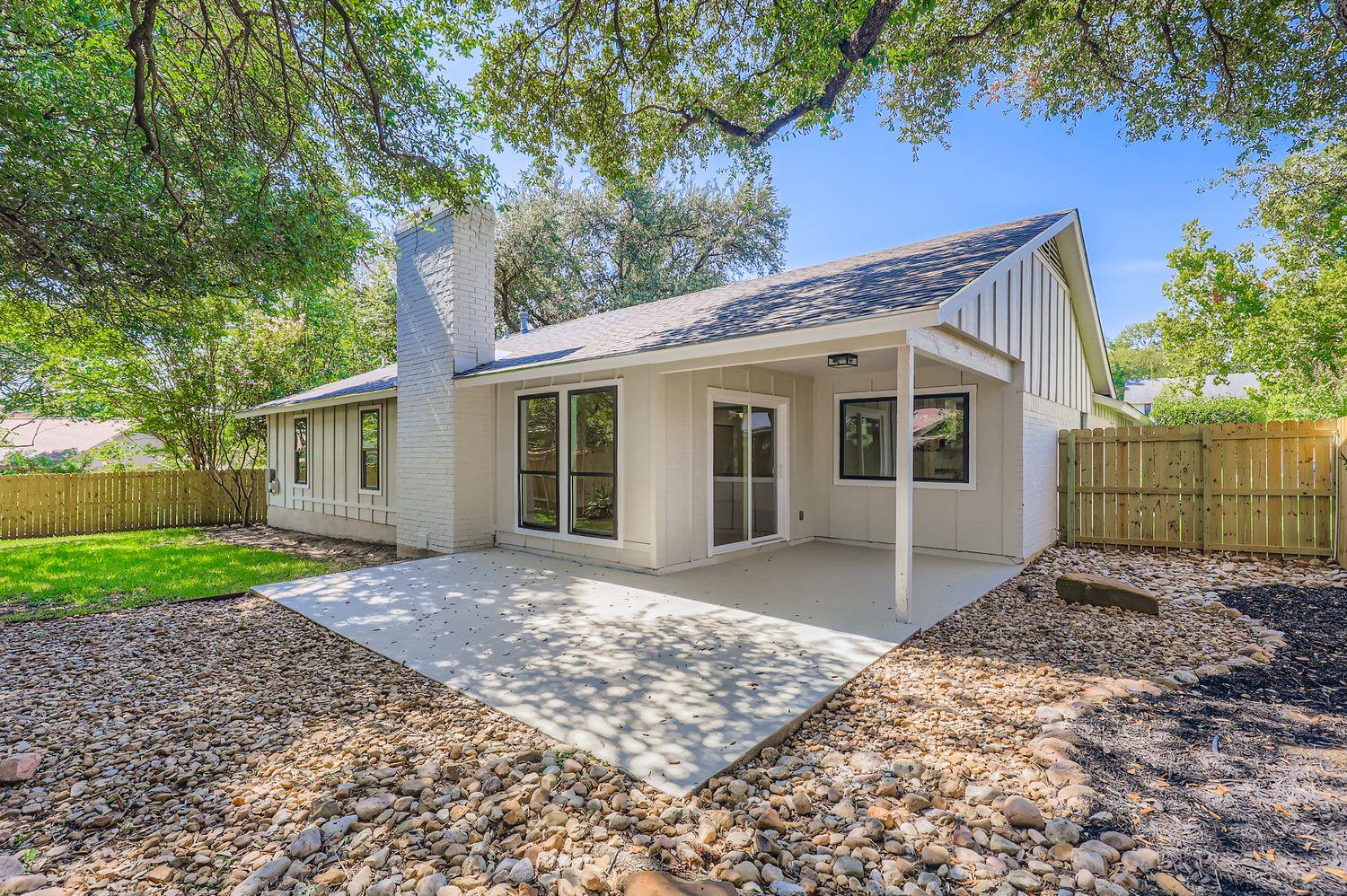4827 Gerona DR