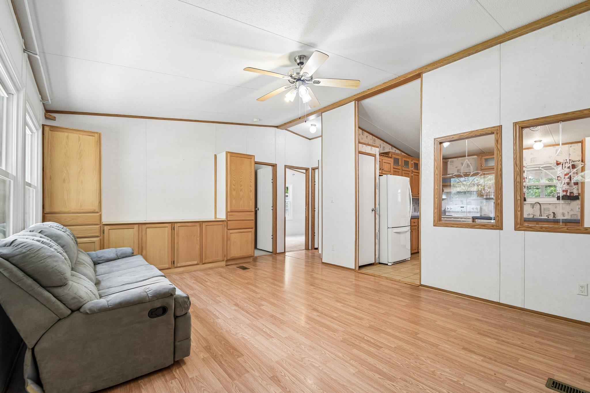 139 Meadow Creek DR