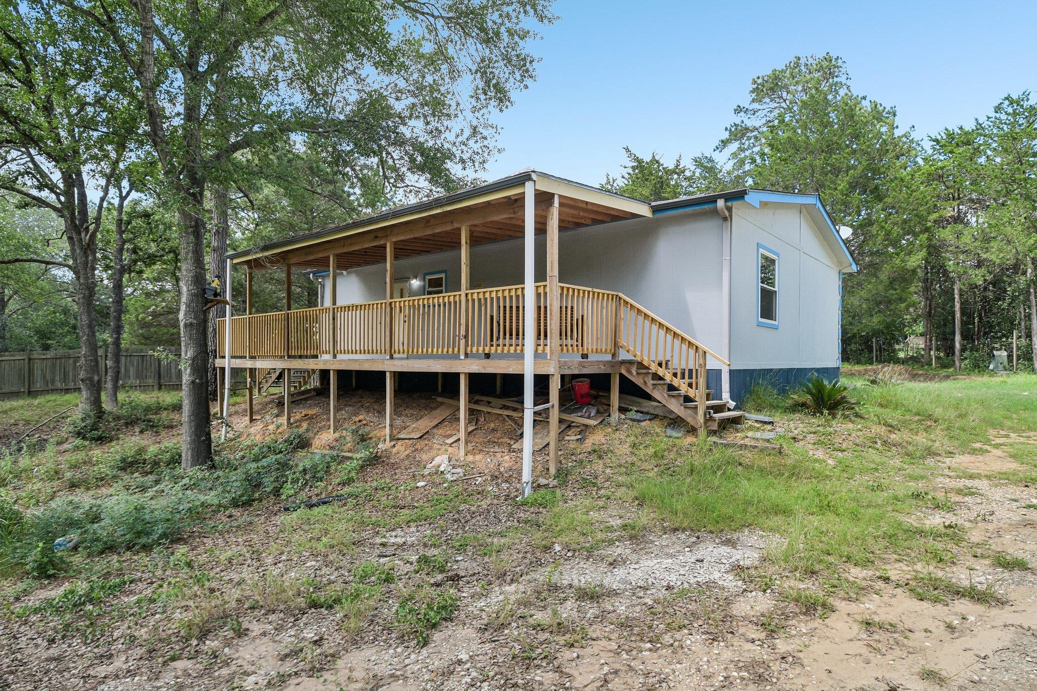139 Meadow Creek DR