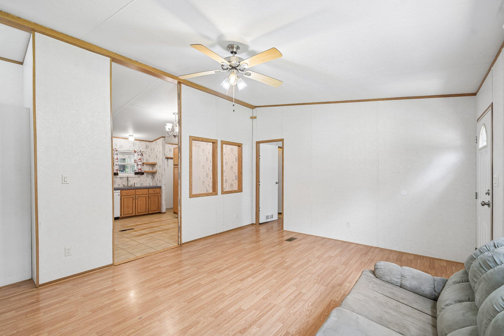 139 Meadow Creek DR