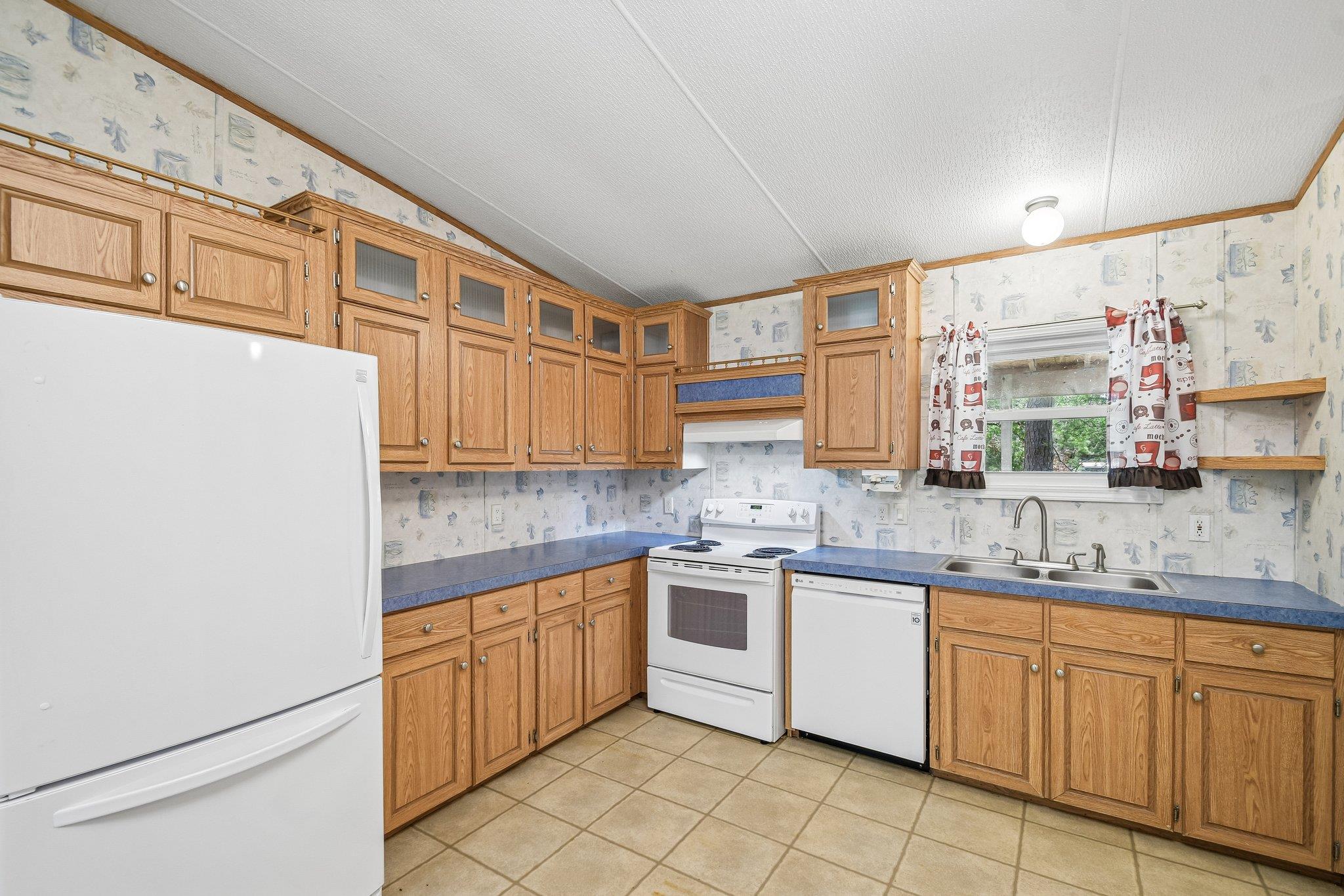 139 Meadow Creek DR