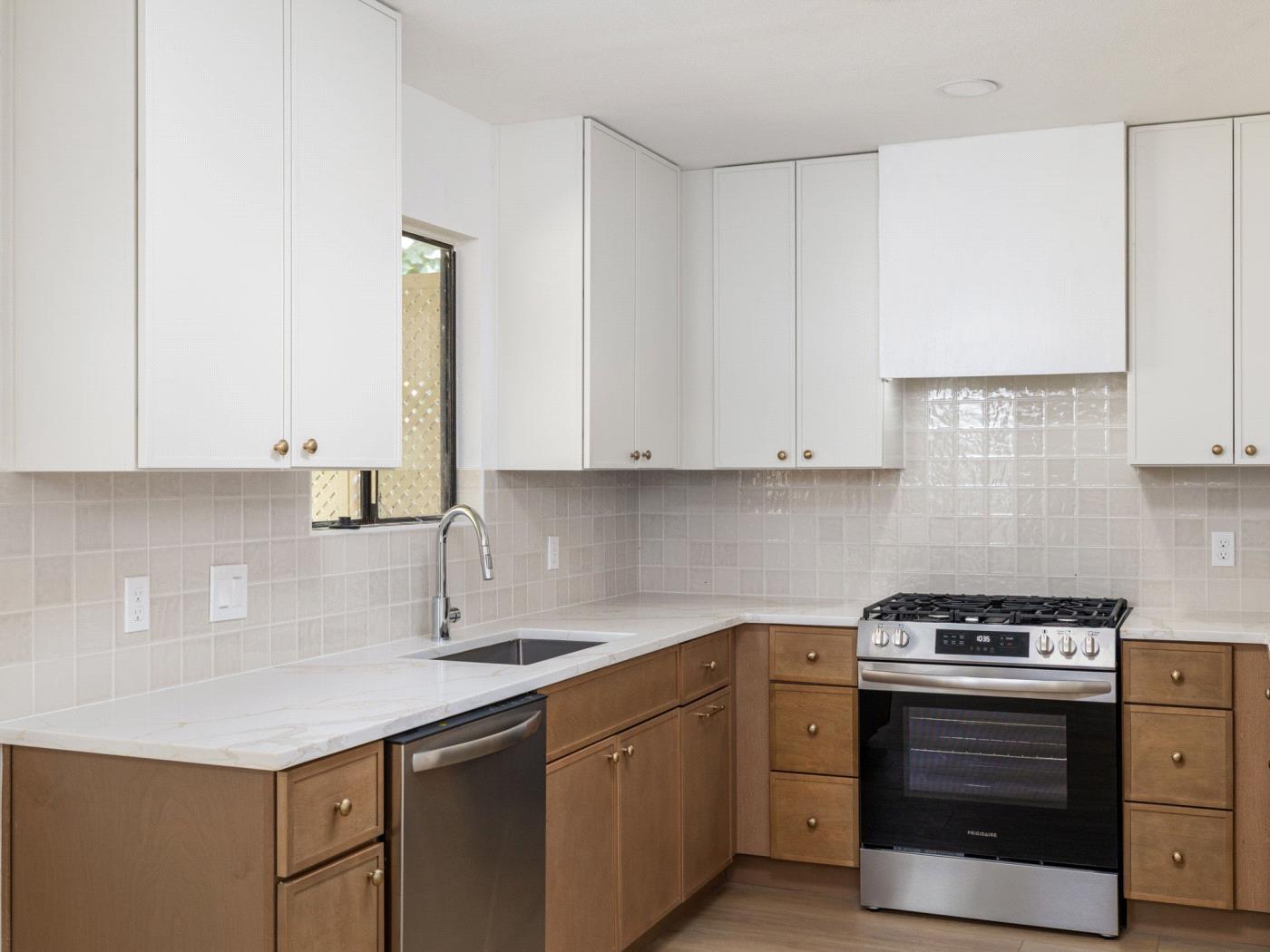 2609 MARKET GARDEN LN