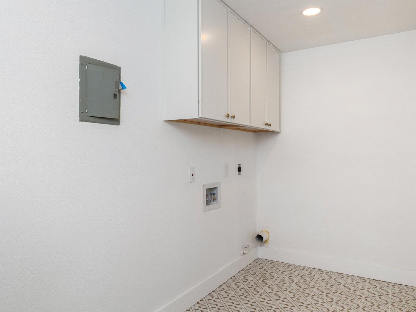 2609 MARKET GARDEN LN