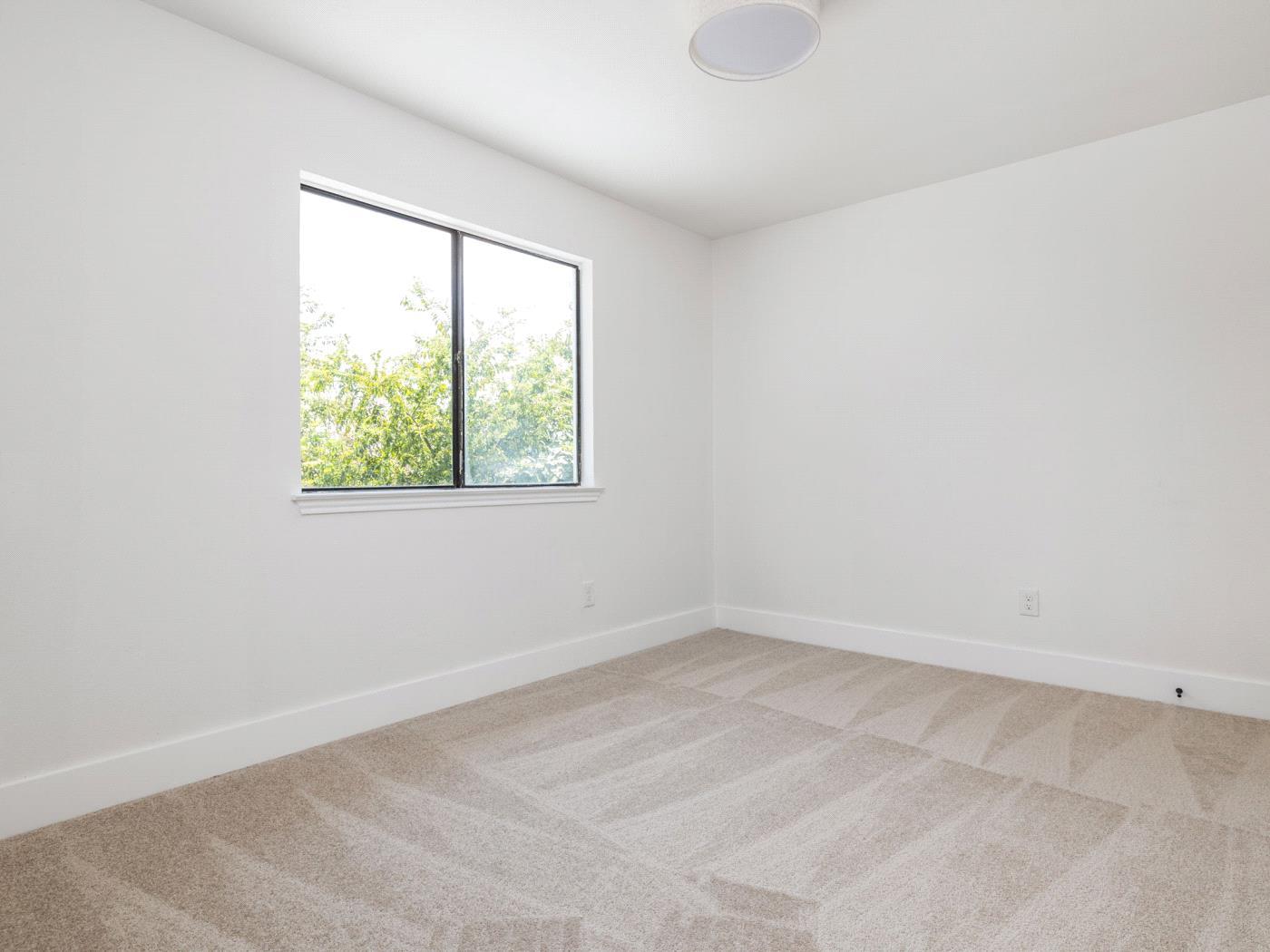 2609 MARKET GARDEN LN