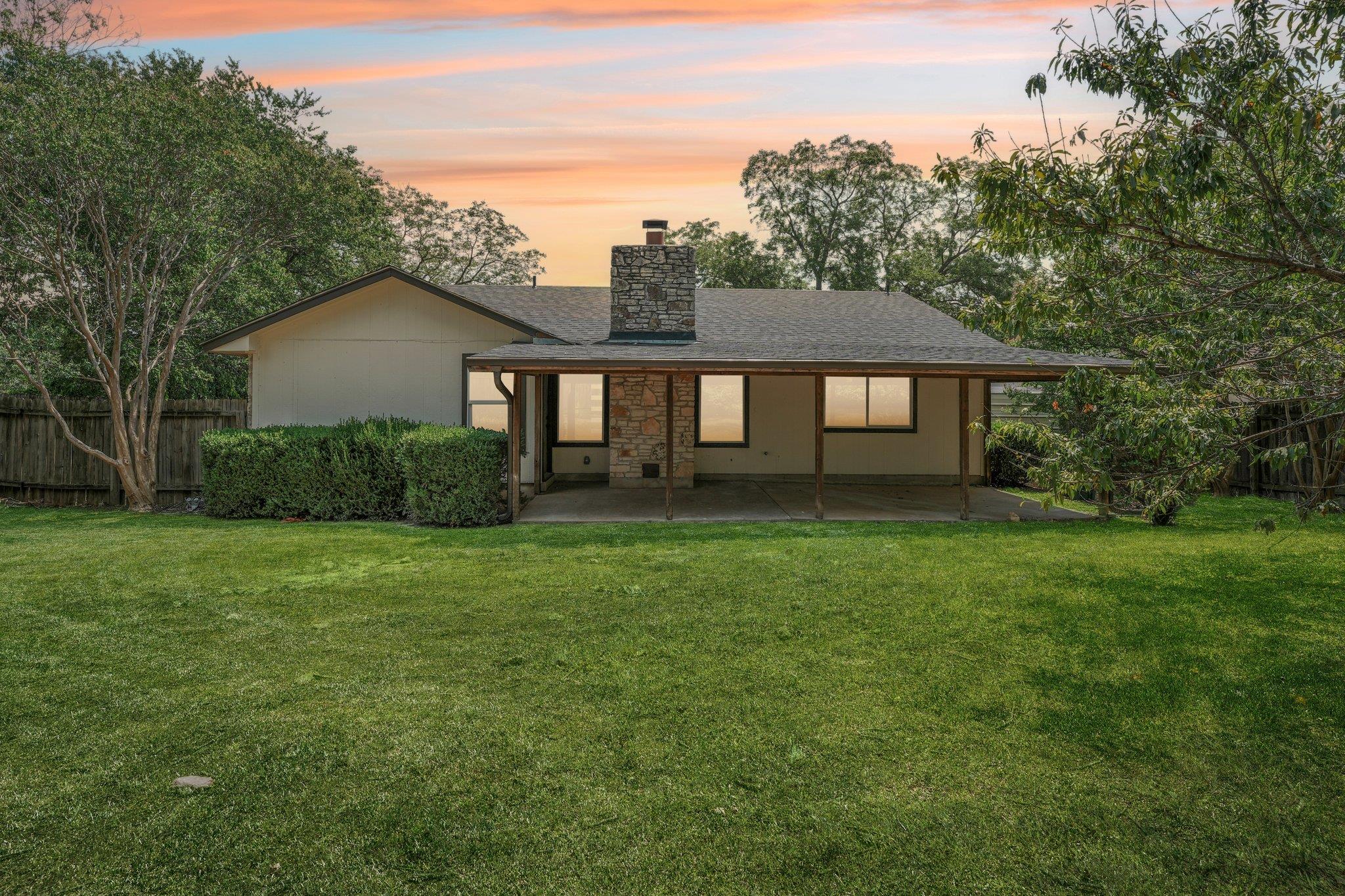 8304 Alabama DR