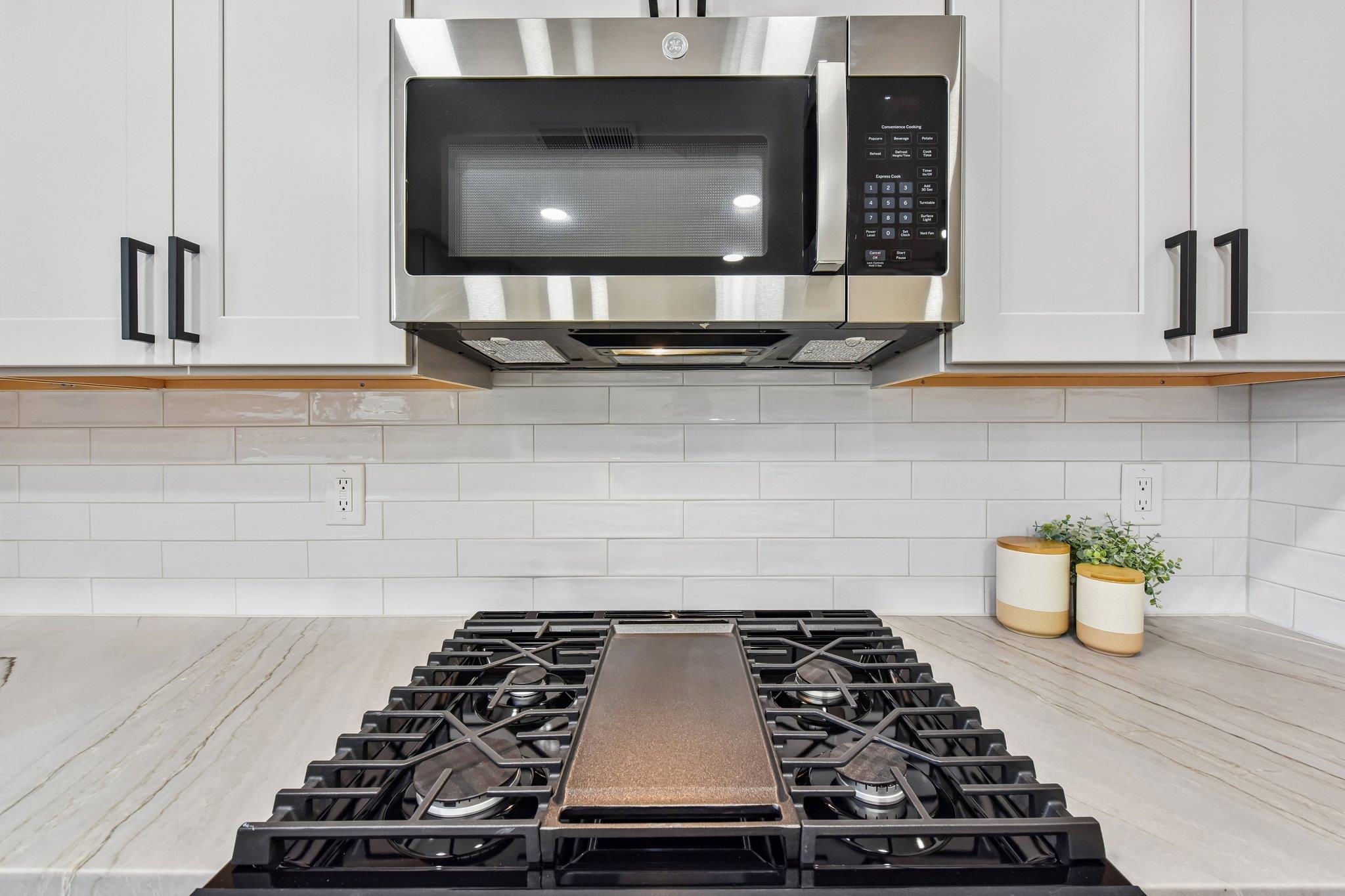 1503 Desert Quail LN
