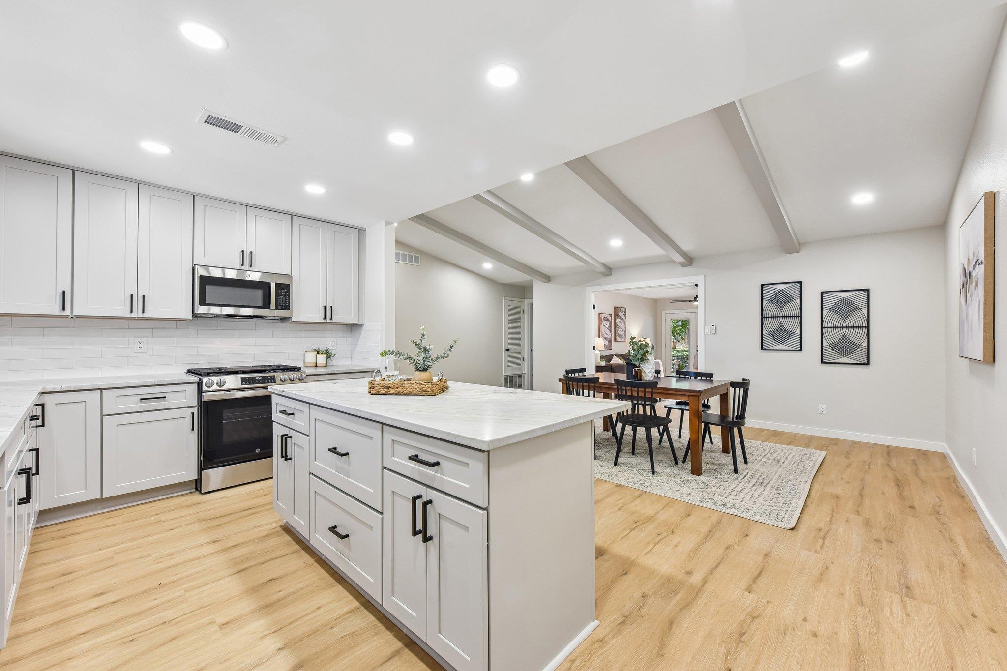 1503 Desert Quail LN