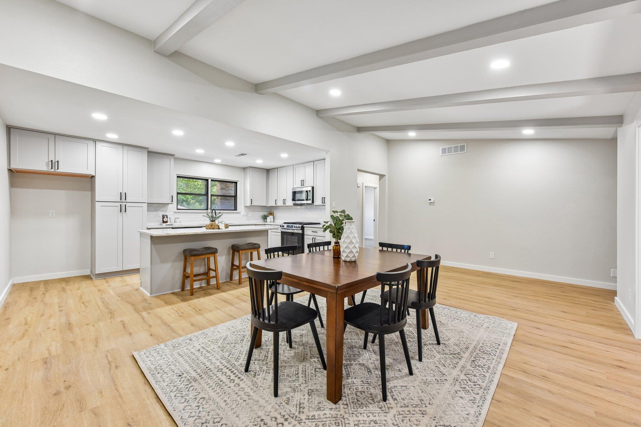 1503 Desert Quail LN