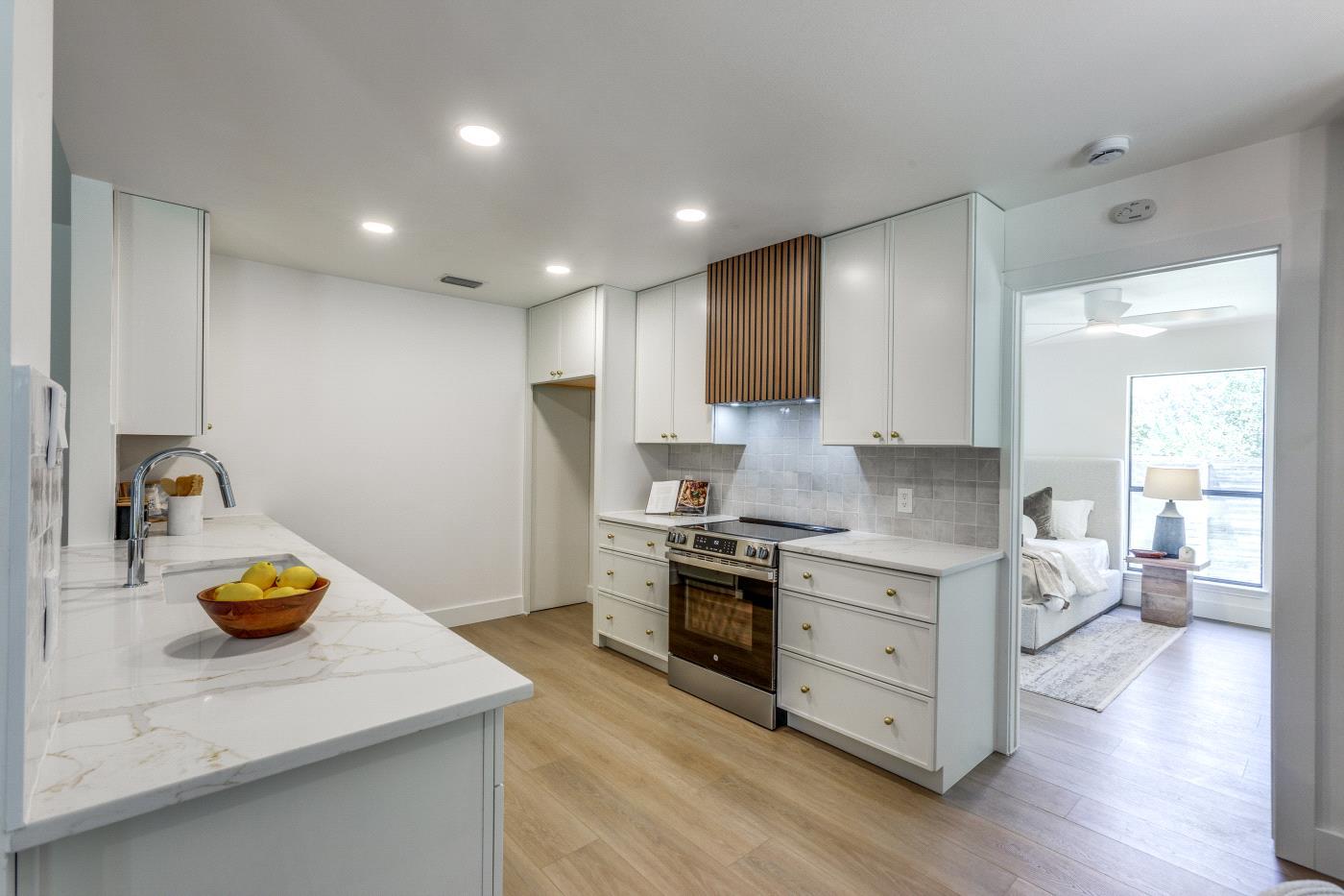 11303 Aloysia DR