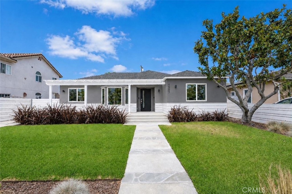 4557 Hazelbrook Avenue