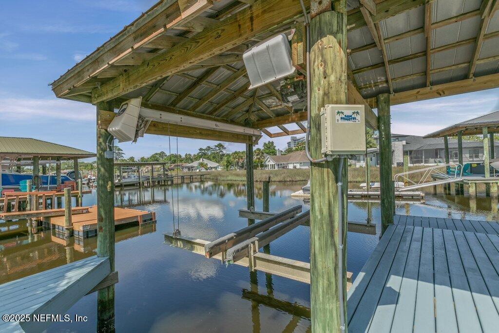 4322 TIDEVIEW Drive