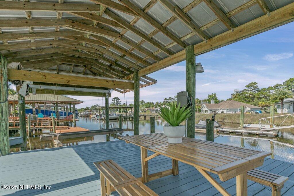 4322 TIDEVIEW Drive