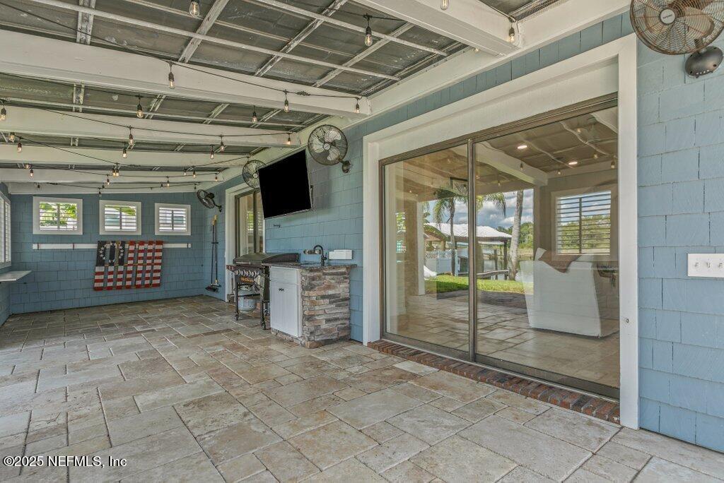 4322 TIDEVIEW Drive