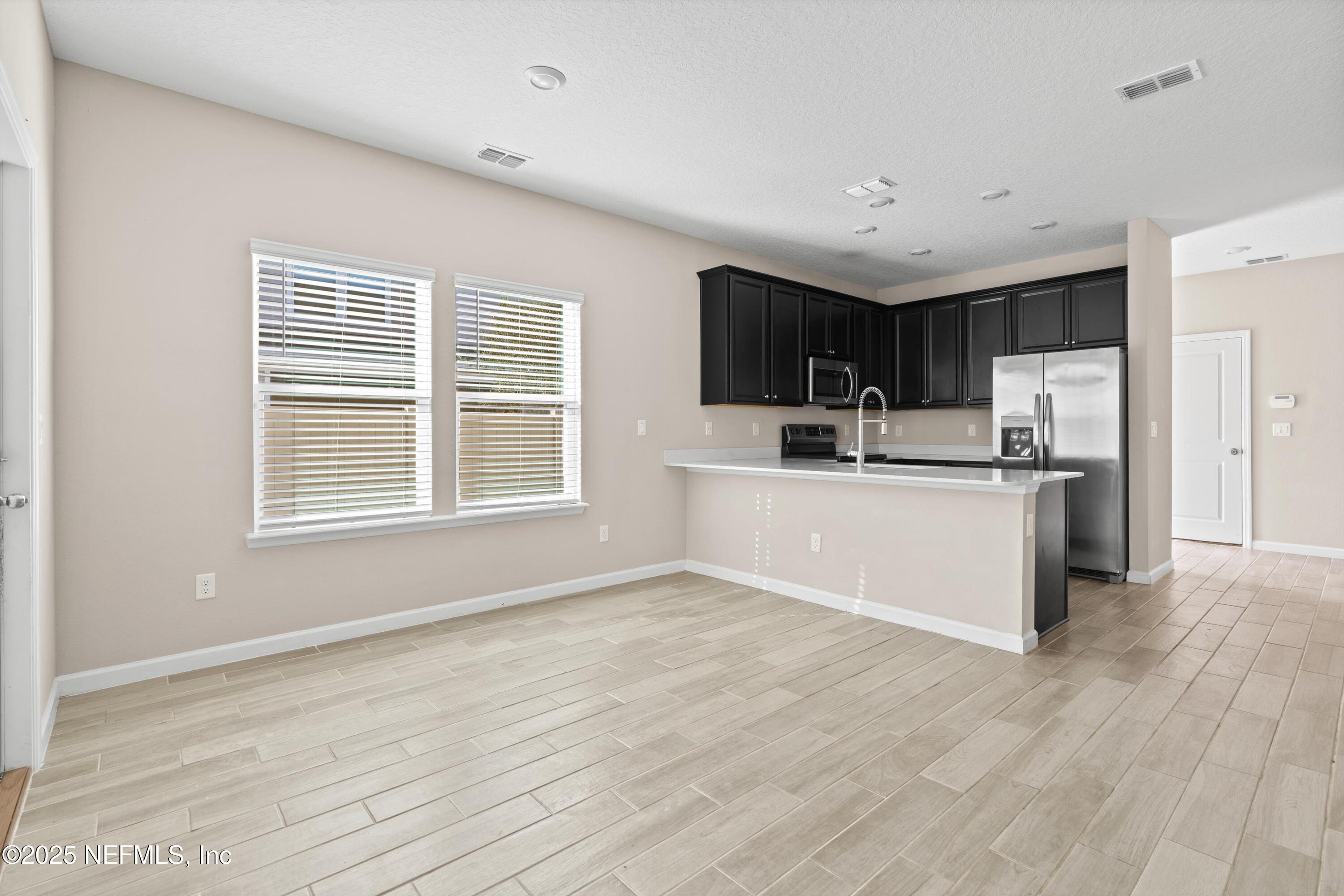 1180 BEACH DUNE Drive 1180