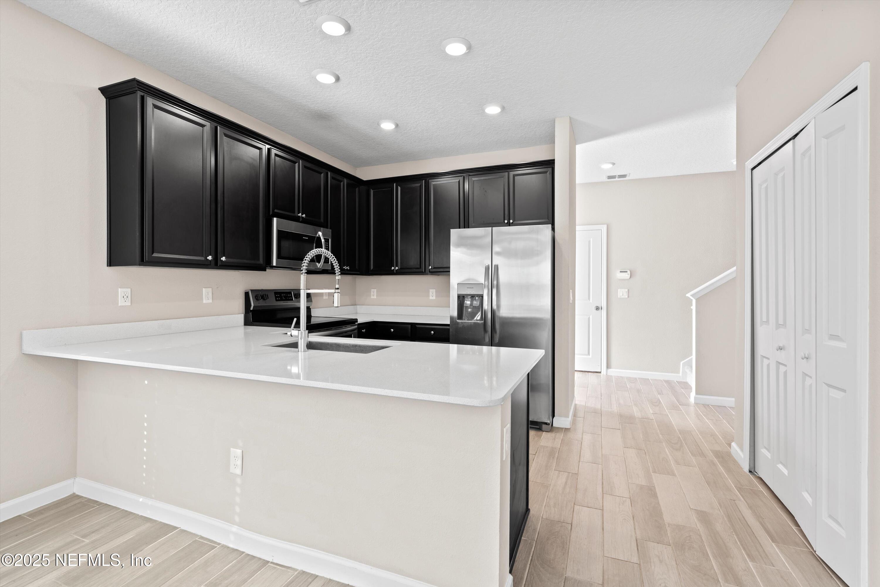 1180 BEACH DUNE Drive 1180