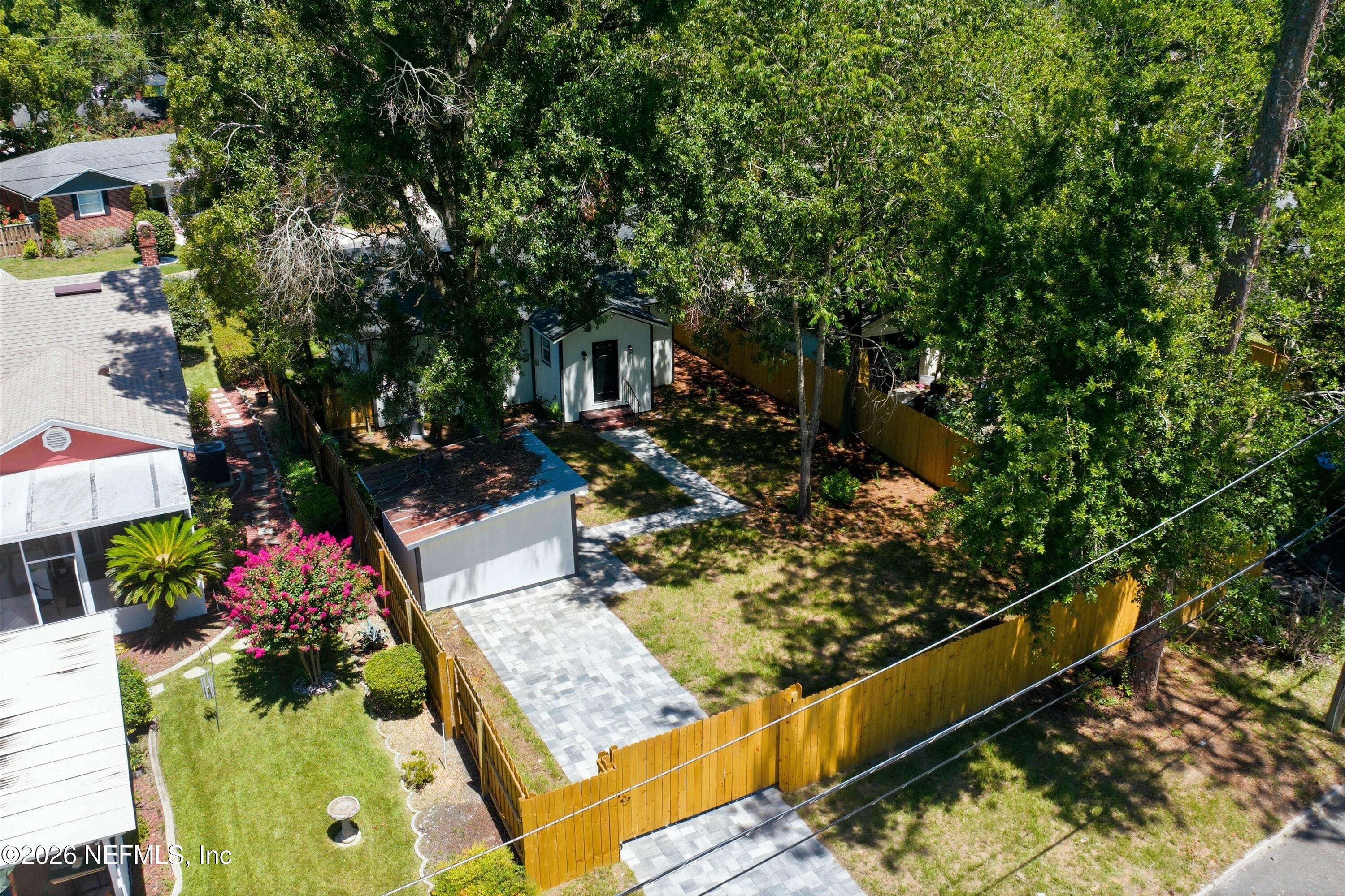 3756 HUNTER Street