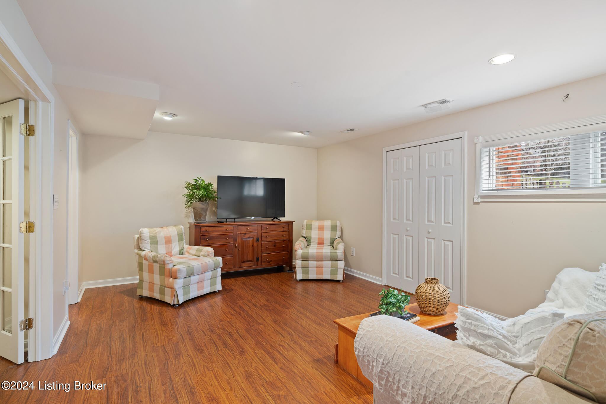 11201 Carriage View Way