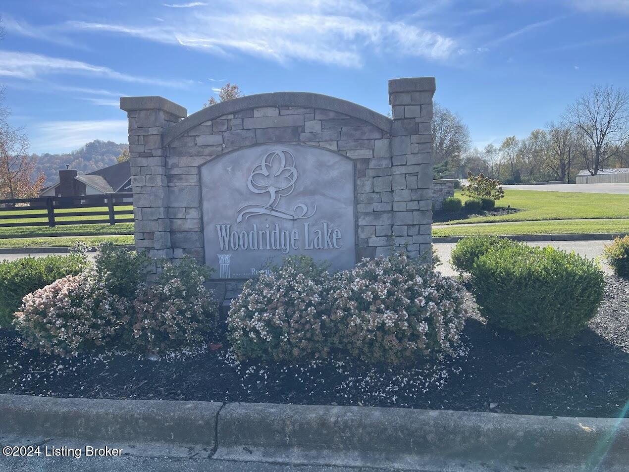 5030 Woodridge Lake Blvd