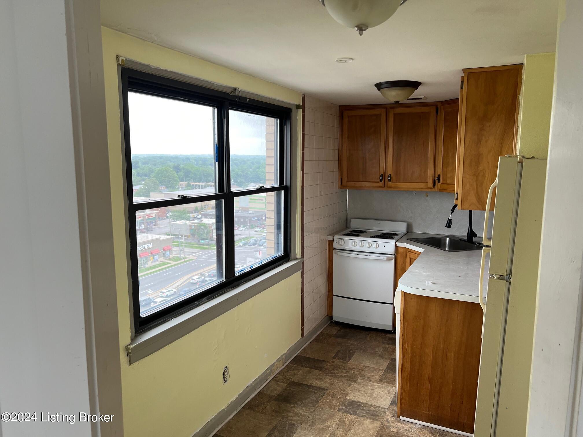 3320 Bardstown Rd 121