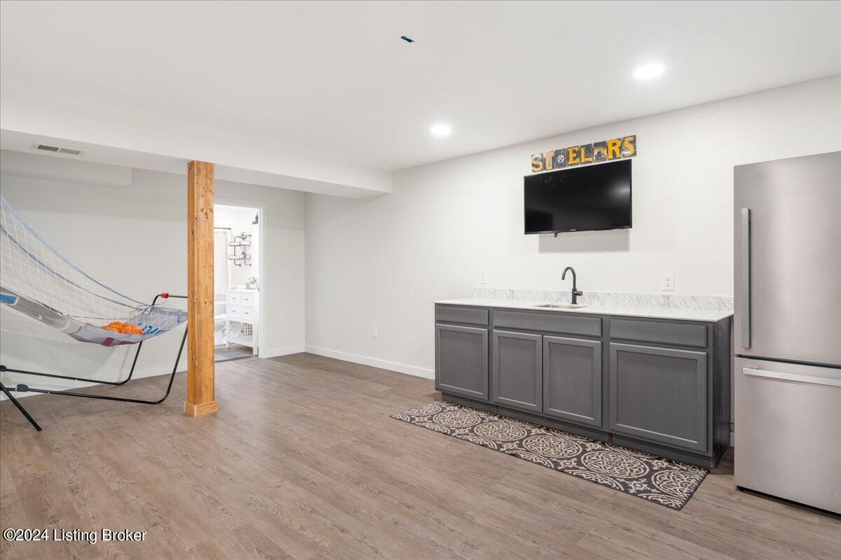 1904 Belay Way