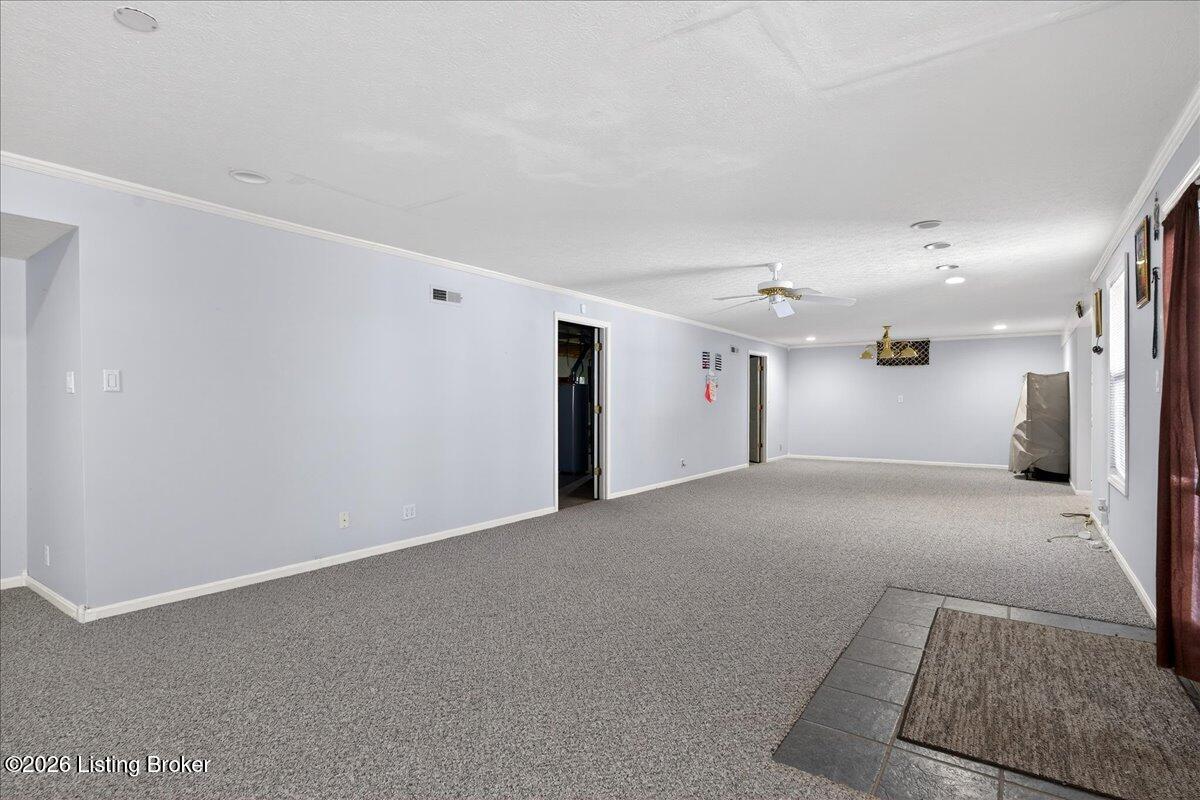 6807 Brighton Springs Ln