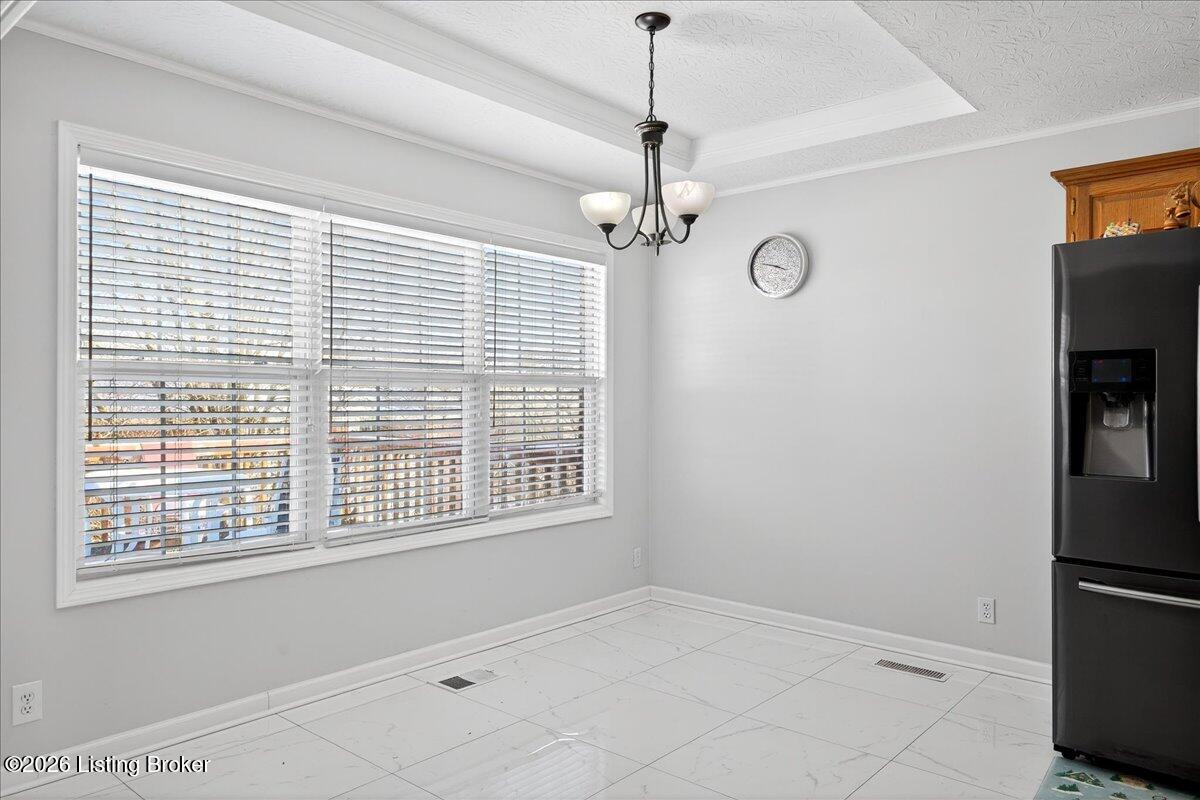 6807 Brighton Springs Ln