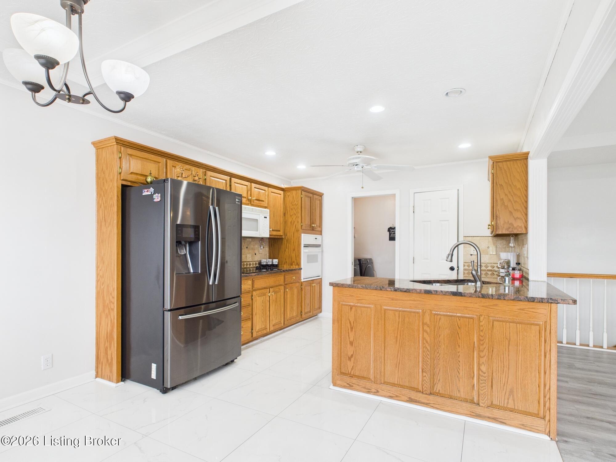 6807 Brighton Springs Ln