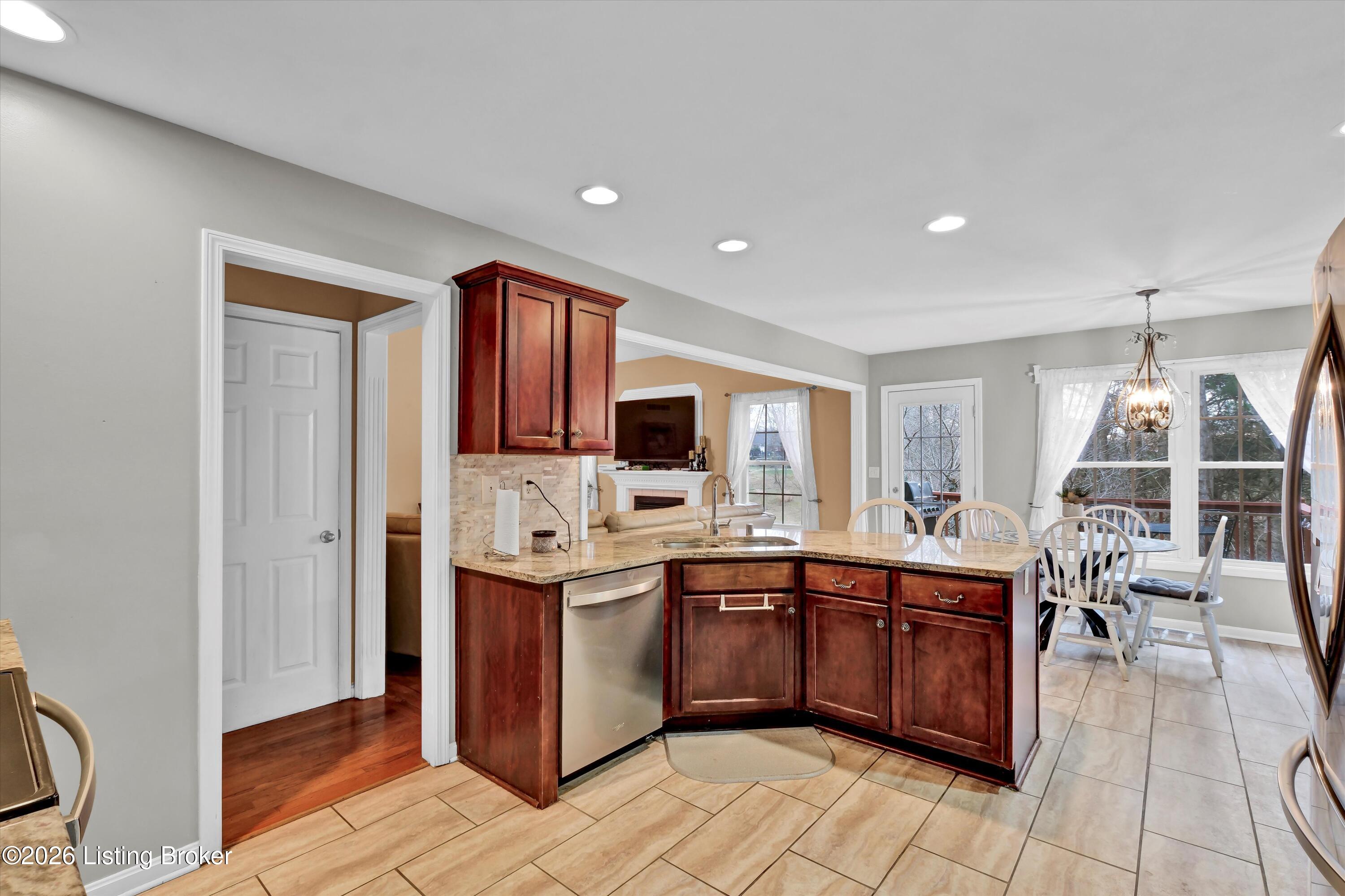 10600 Hickory Grove Dr