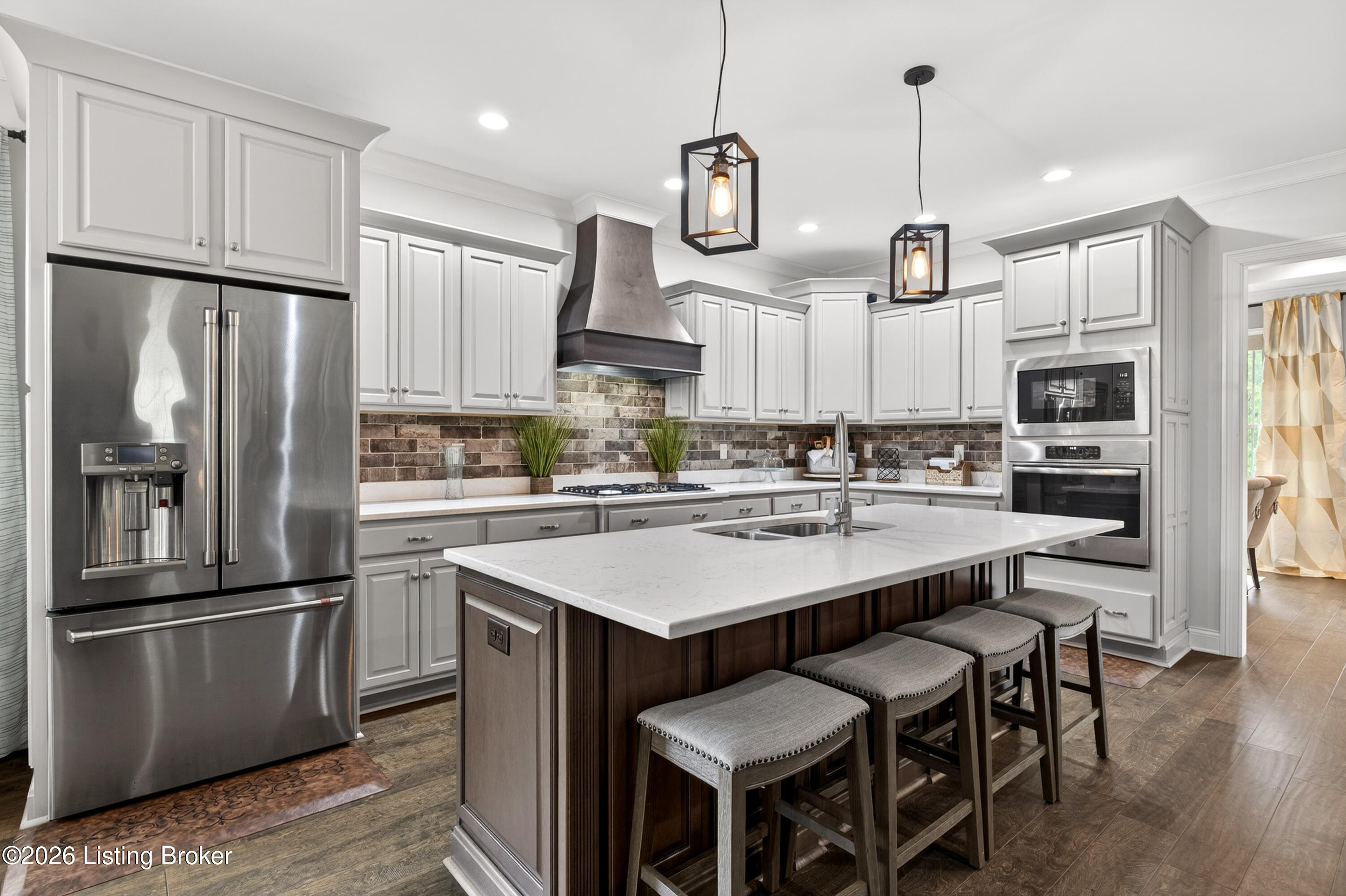 216 Locust Park Pl